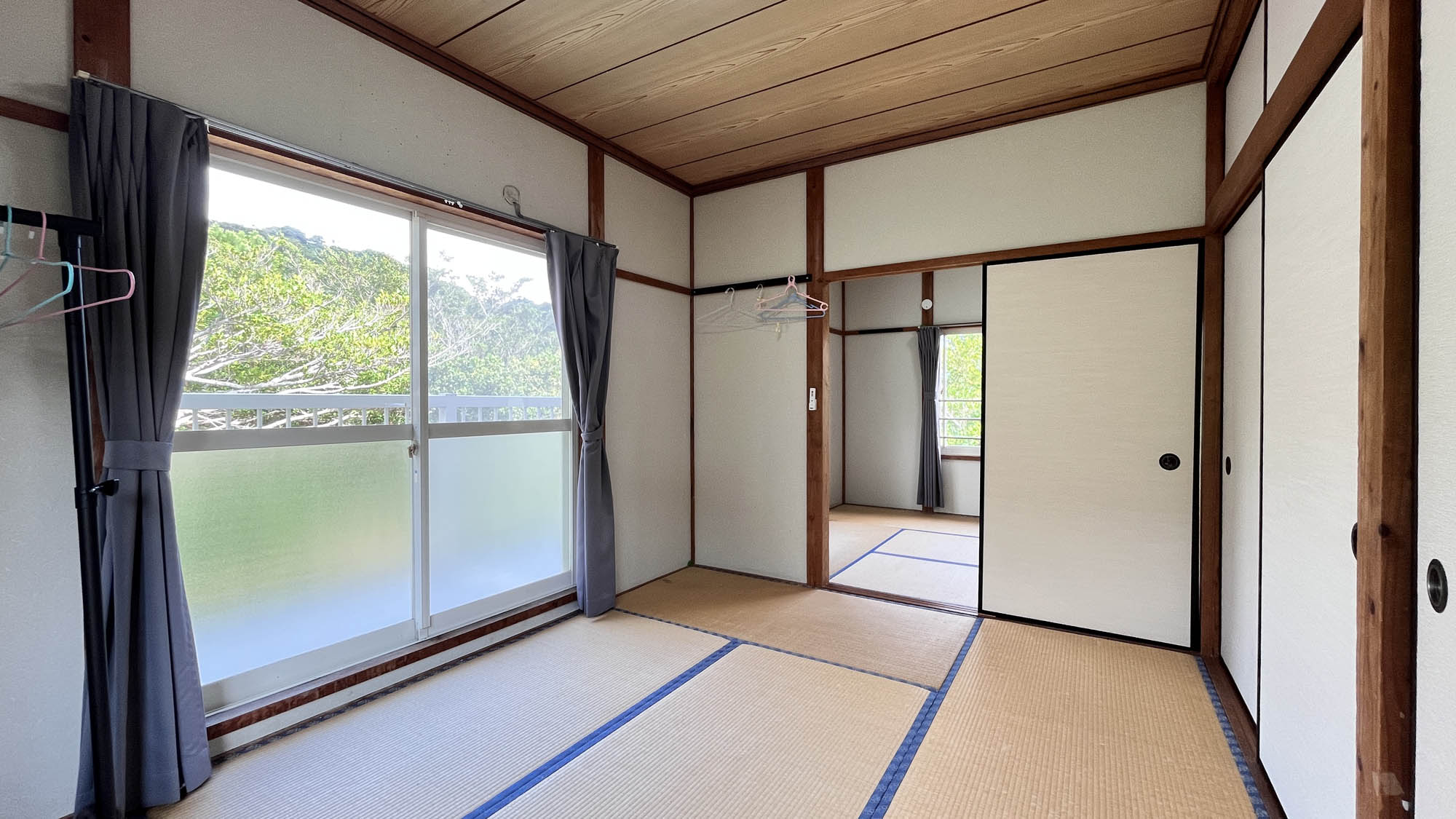 【客室】足を伸ばしてゆったり寛げる和室