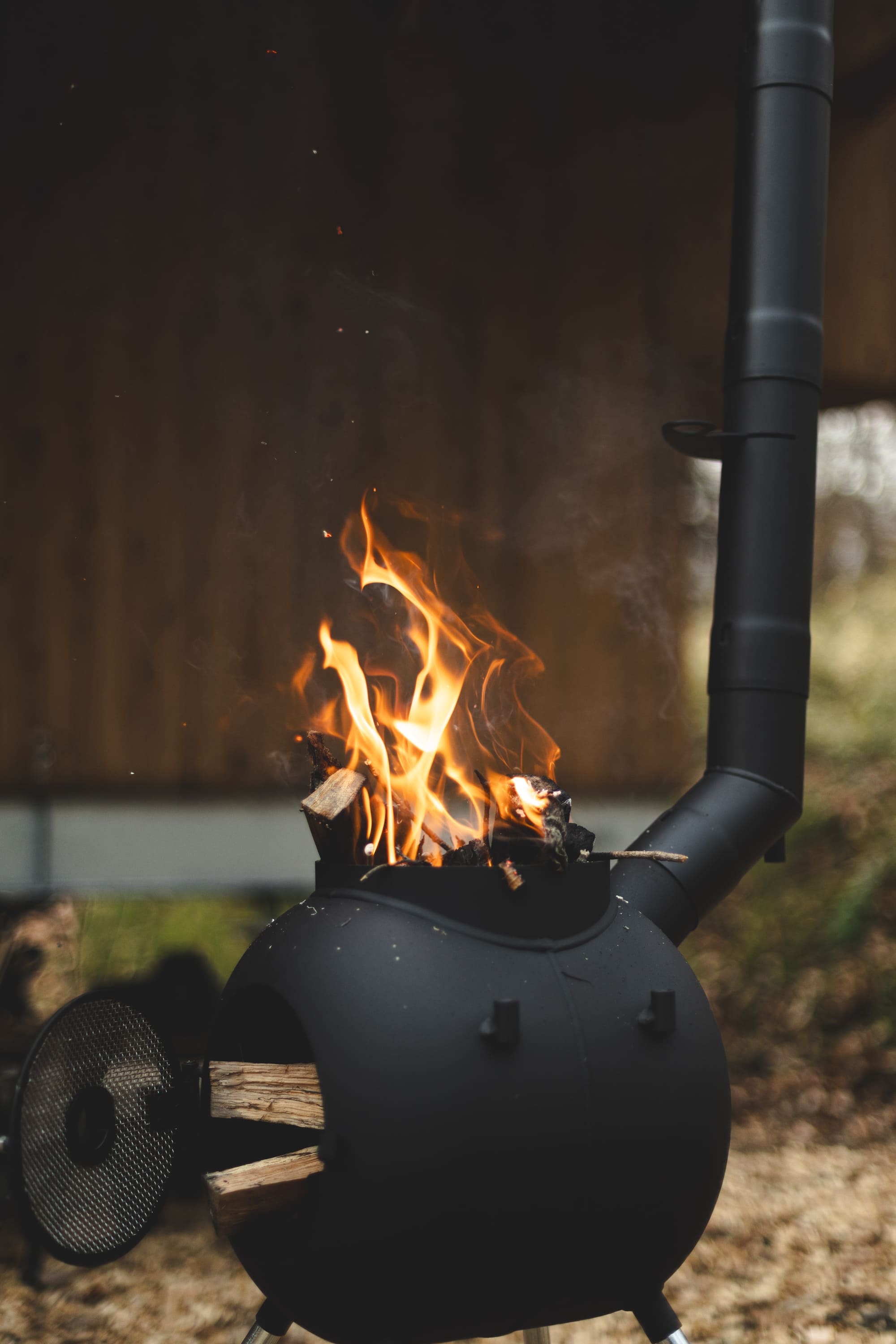 焚き火・BBQ台（部屋共通備品）