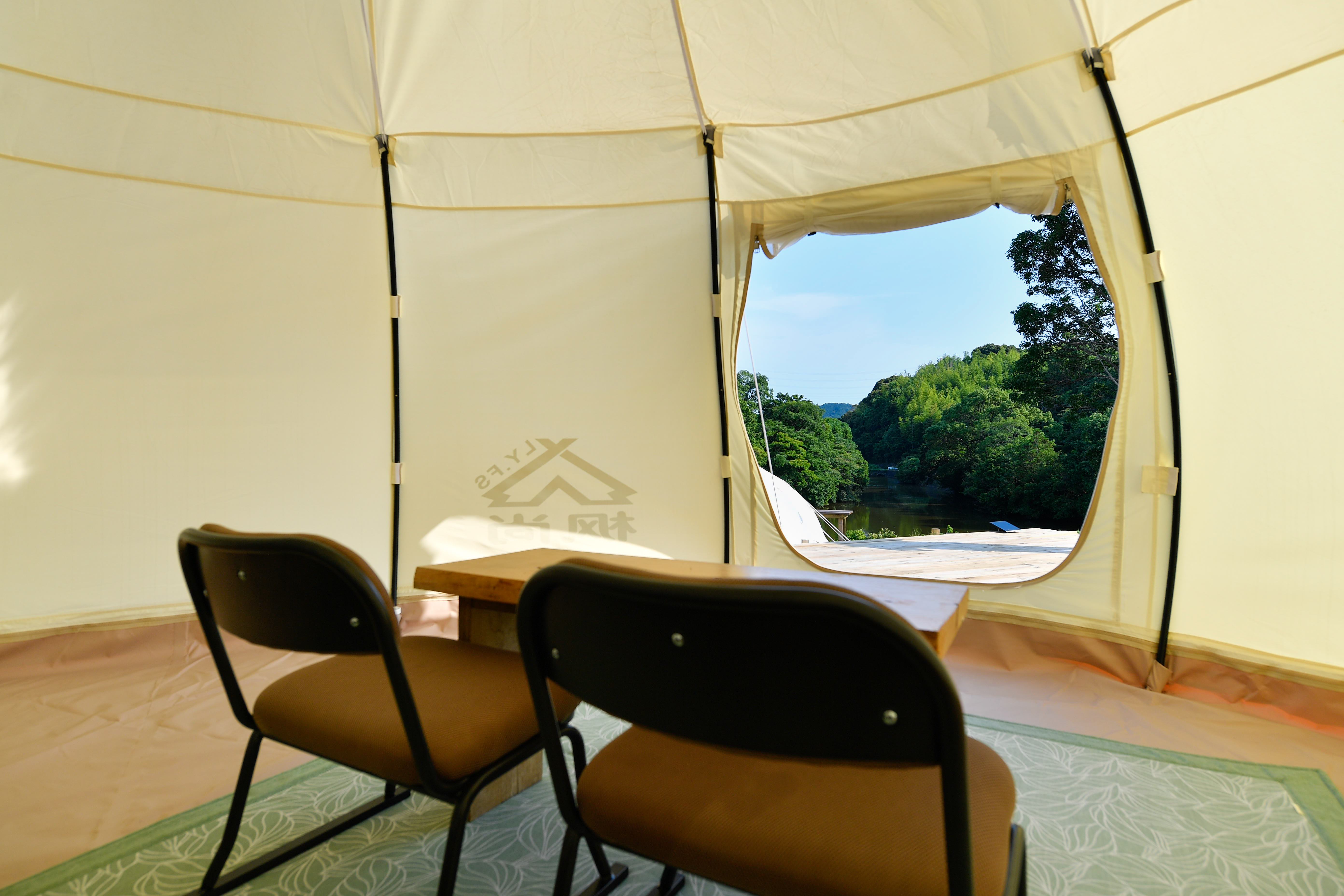 玉ねぎテント室内