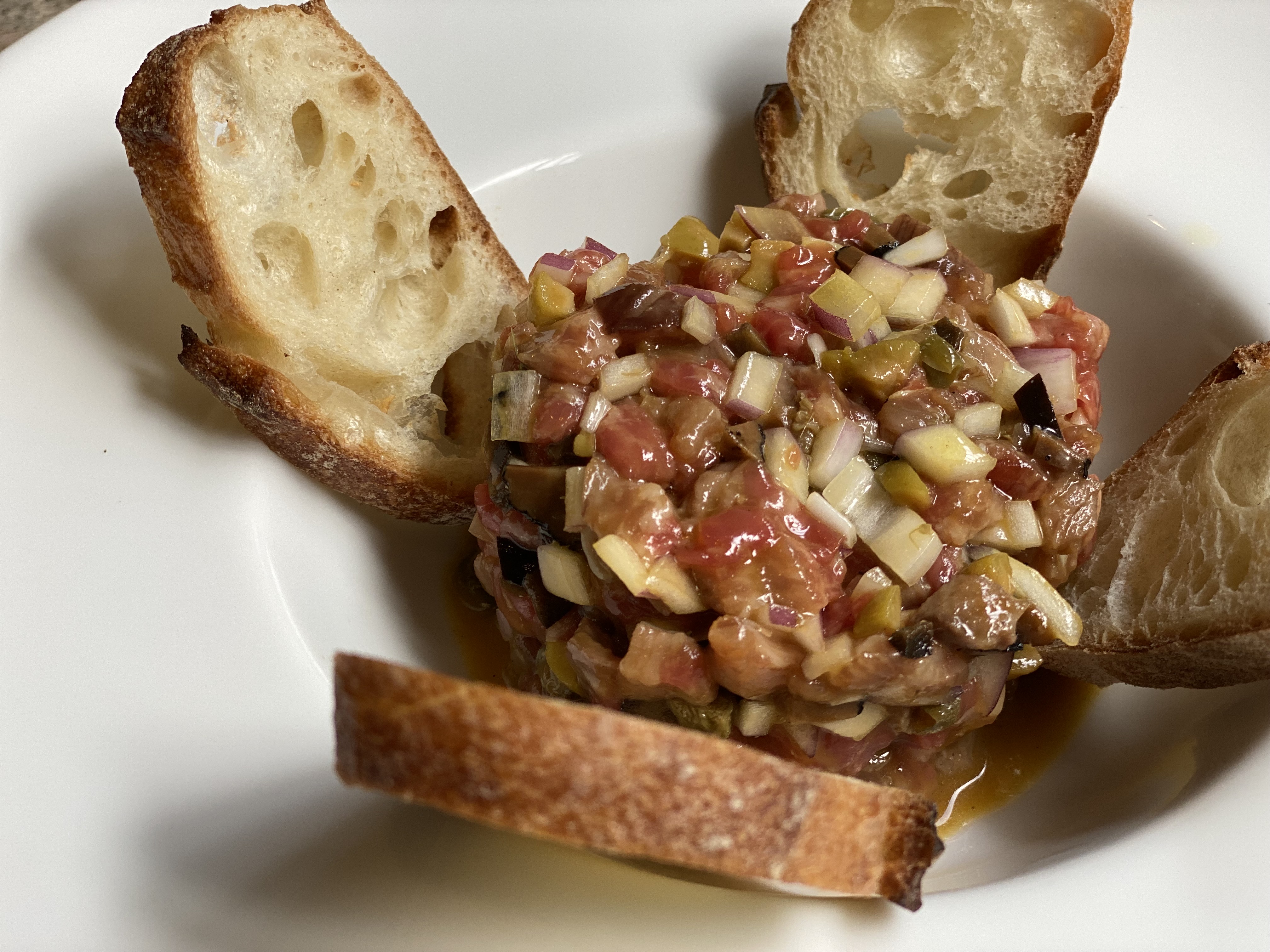 隠岐牛のタルタル