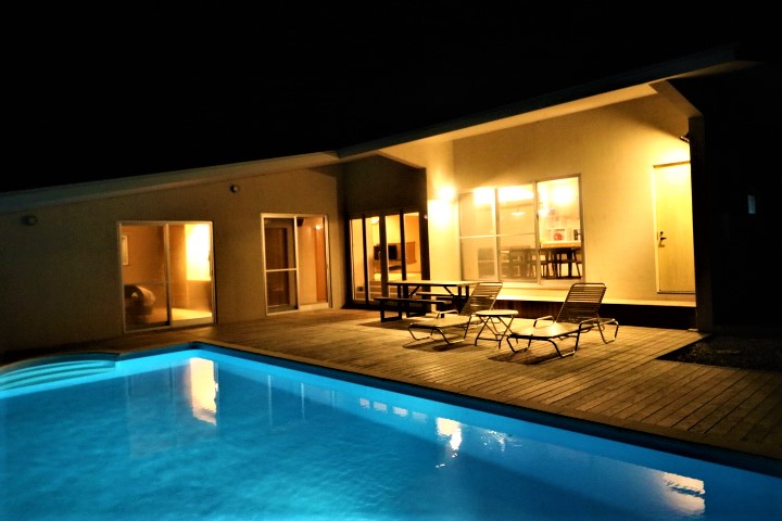 プライベートプール