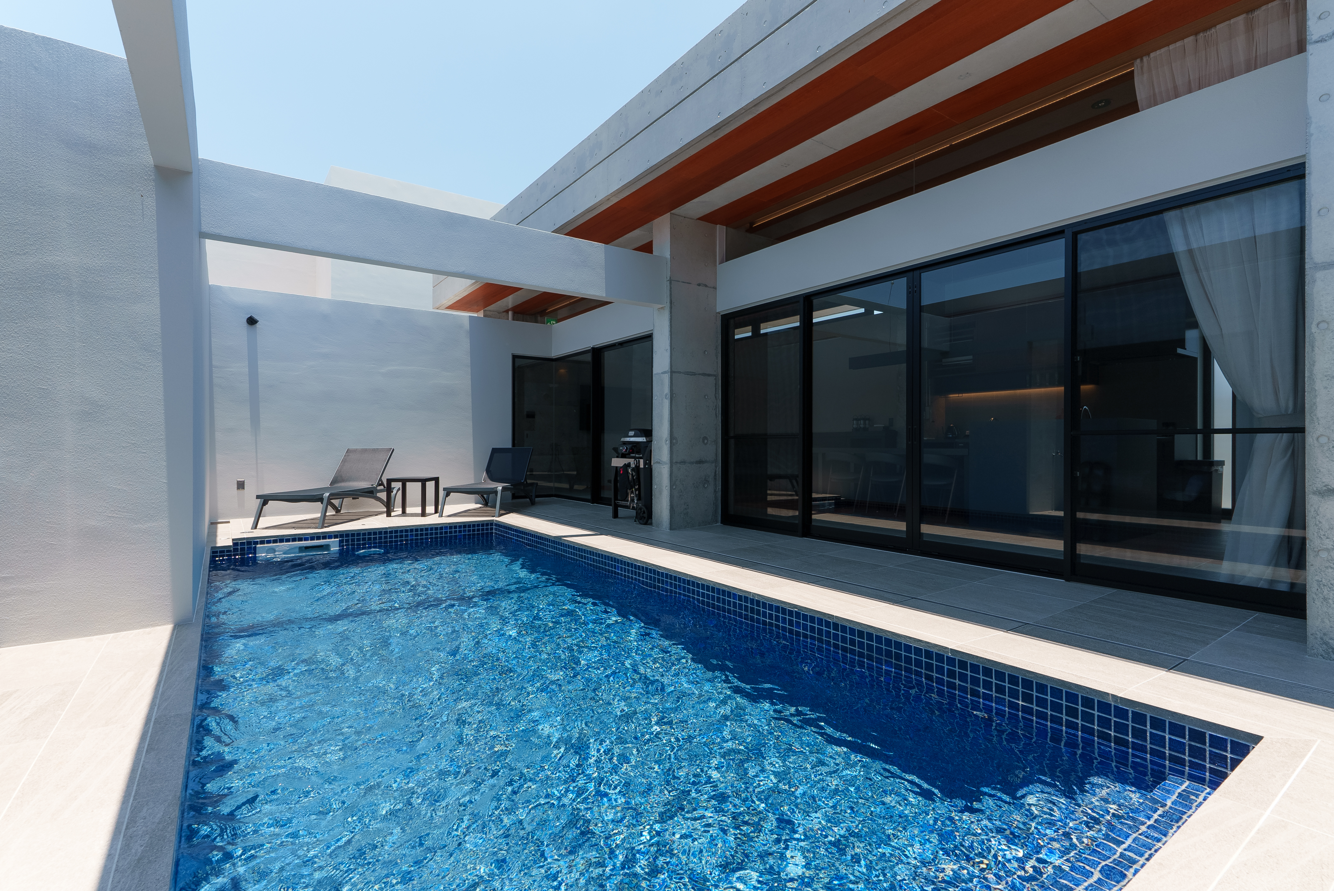 プライベートプール