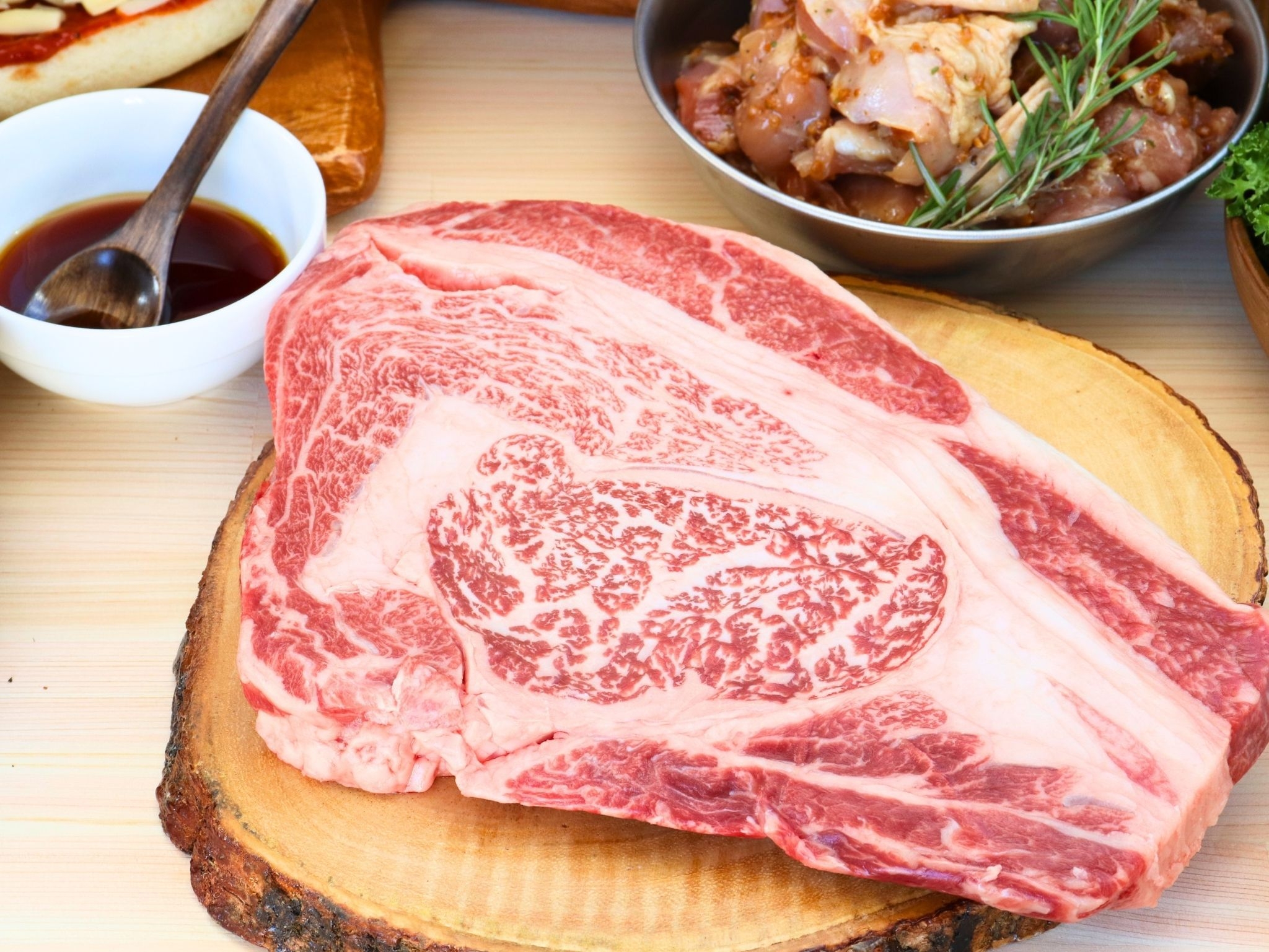 【オープン記念】那須の森で「ととのう」グランピング！サウナ付トレーラーハウスで本格BBQ【2食付】