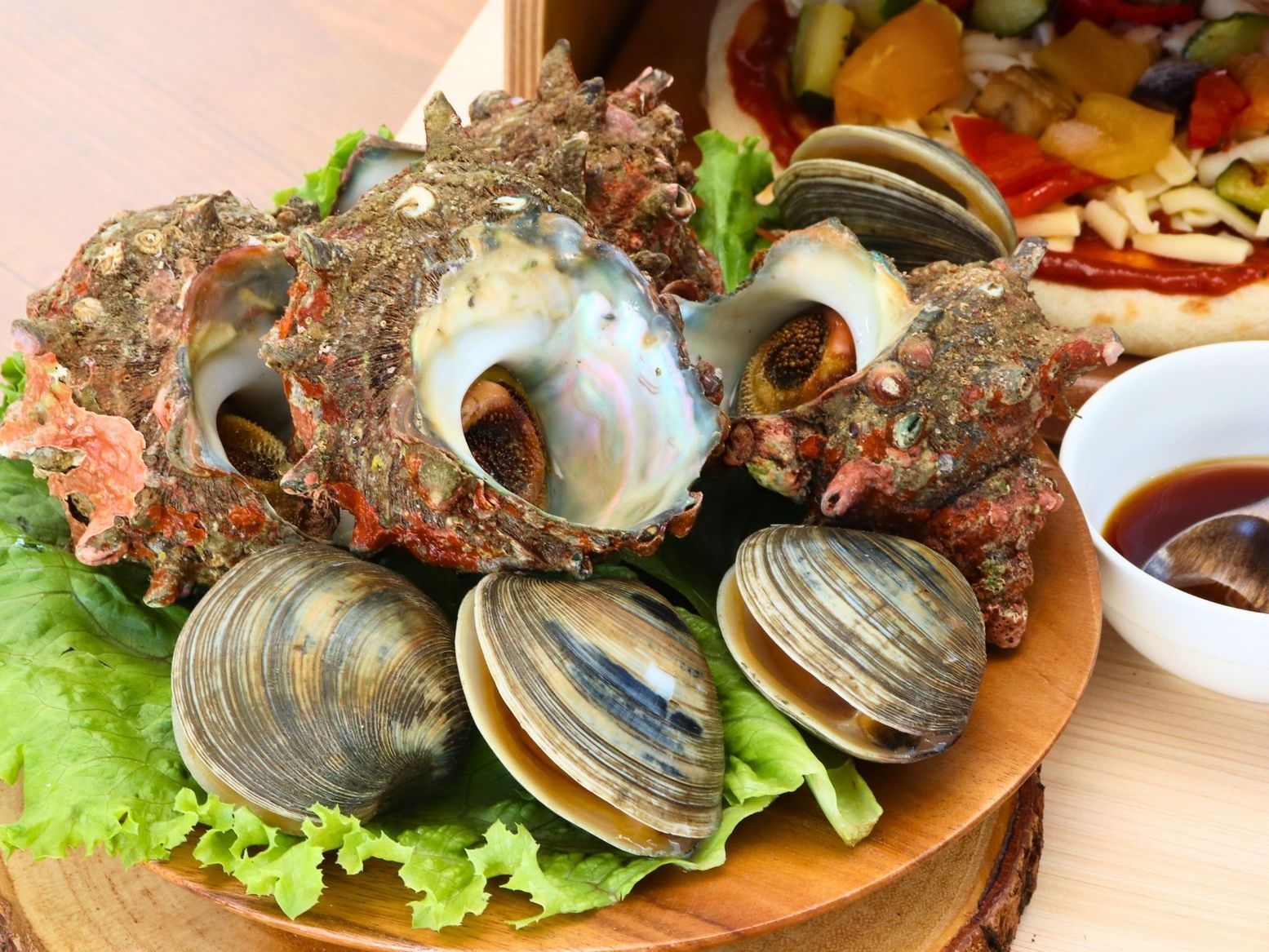 【オープン記念】那須の森で「ととのう」グランピング！サウナ付トレーラーハウスで本格BBQ【2食付】