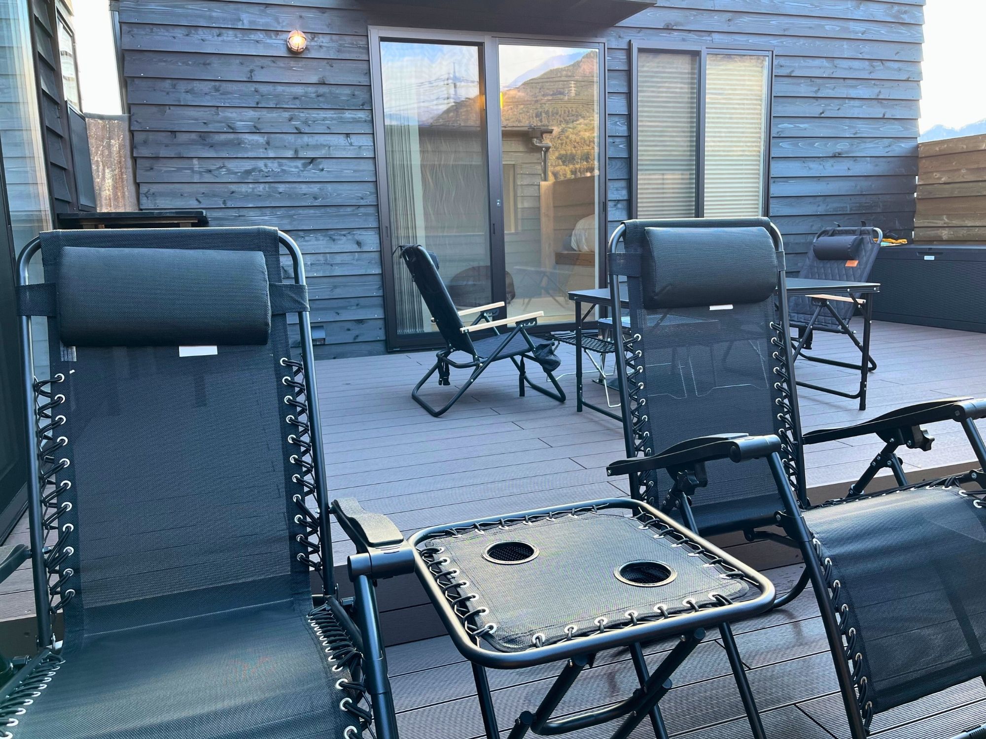 アウトドアリビングテラス