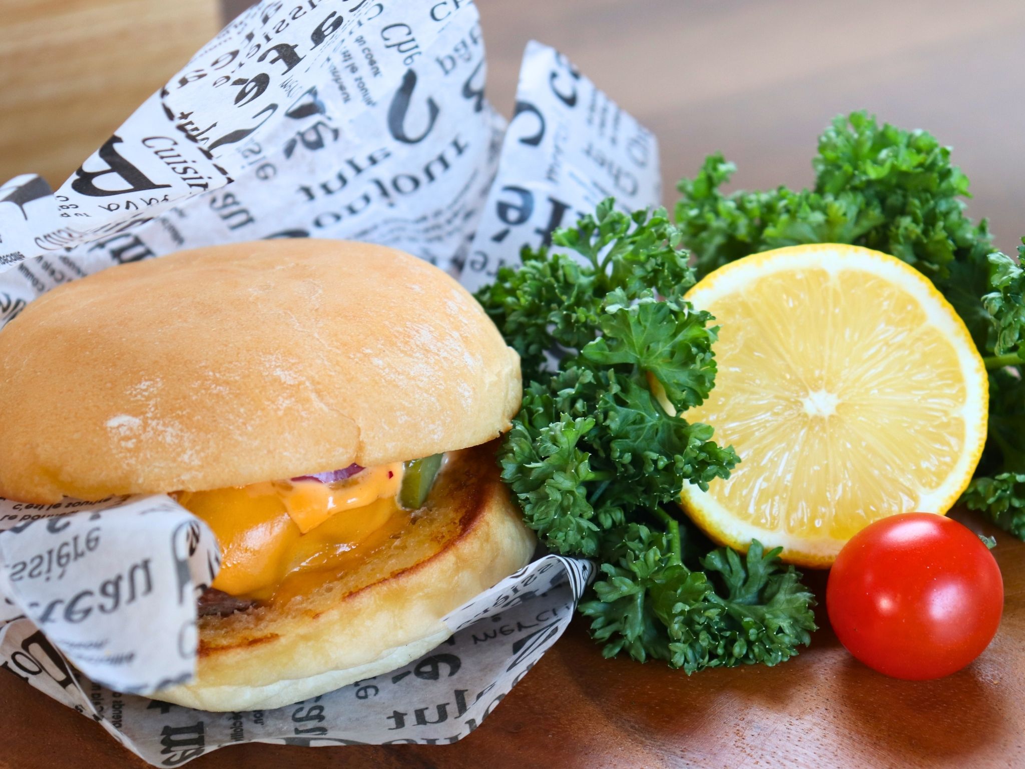 お好きな具材を組み合わせて作るモーニングバーガー　＊画像はイメージです。