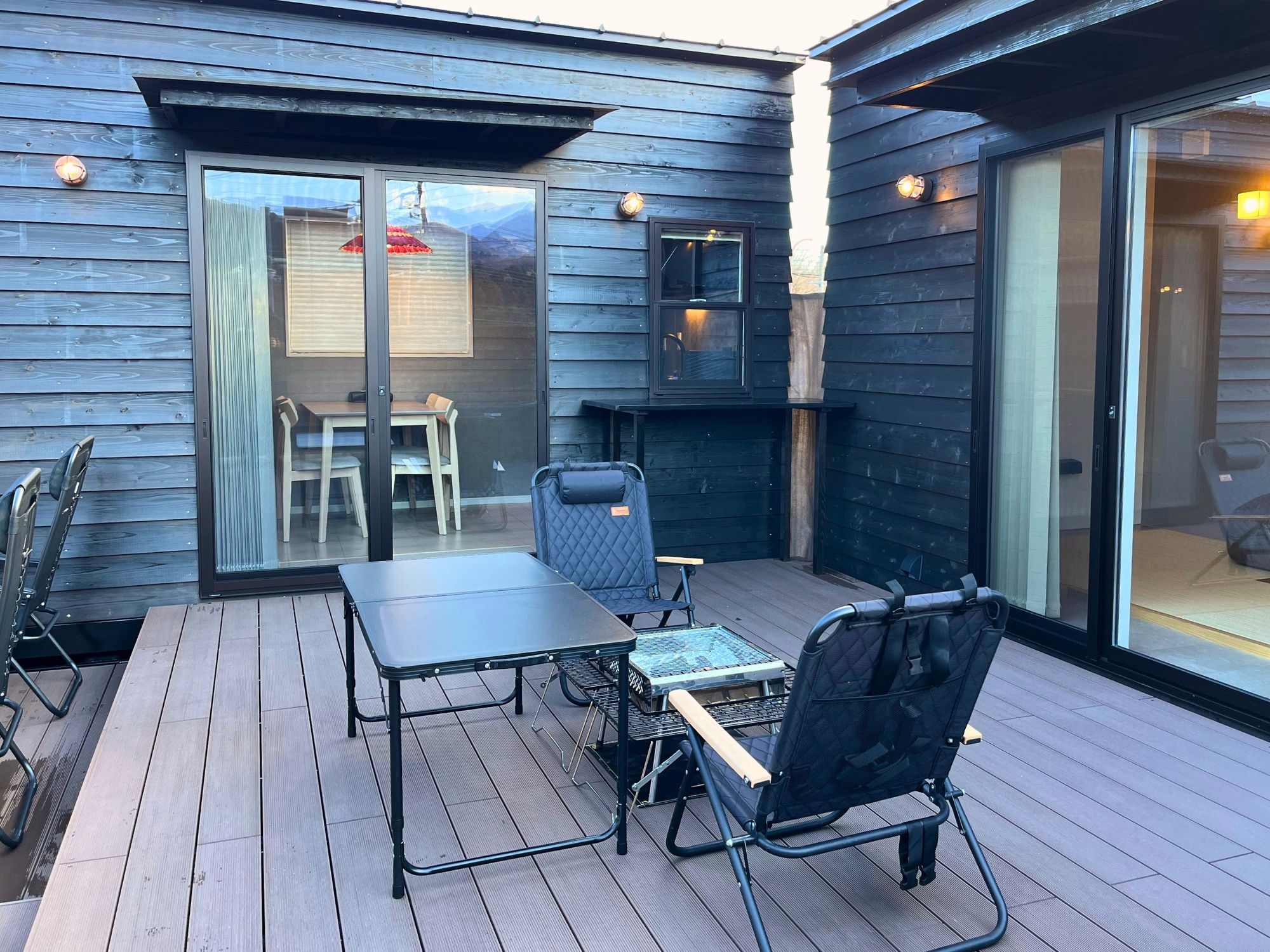 アウトドアリビングテラス