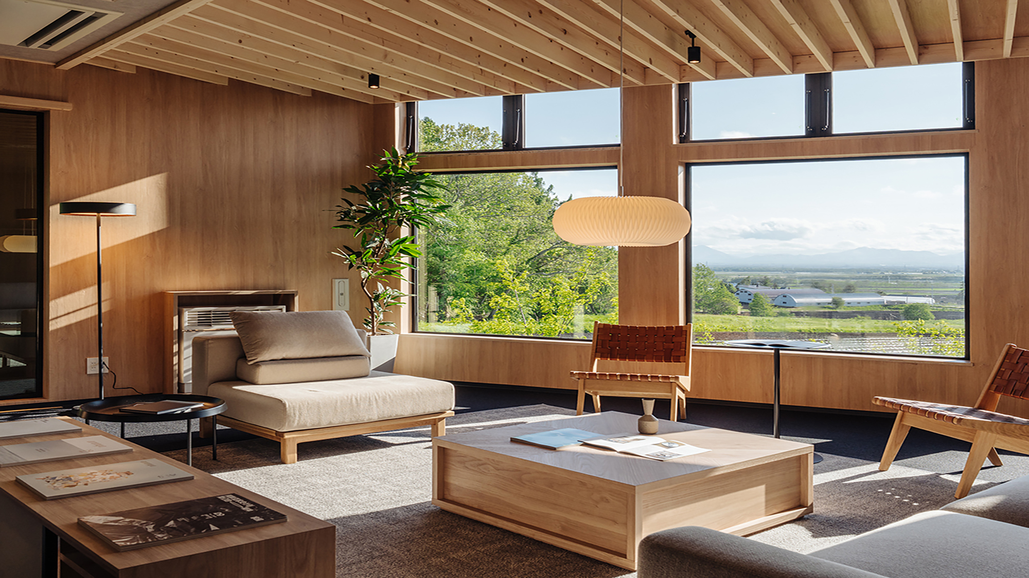 静けさと心地よさが調和するエントランス