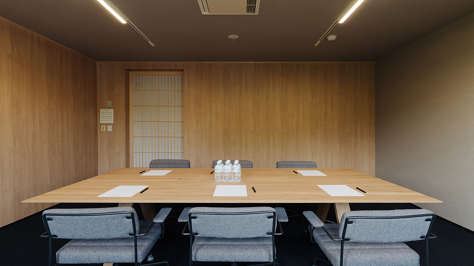プライベート感のある小会議室