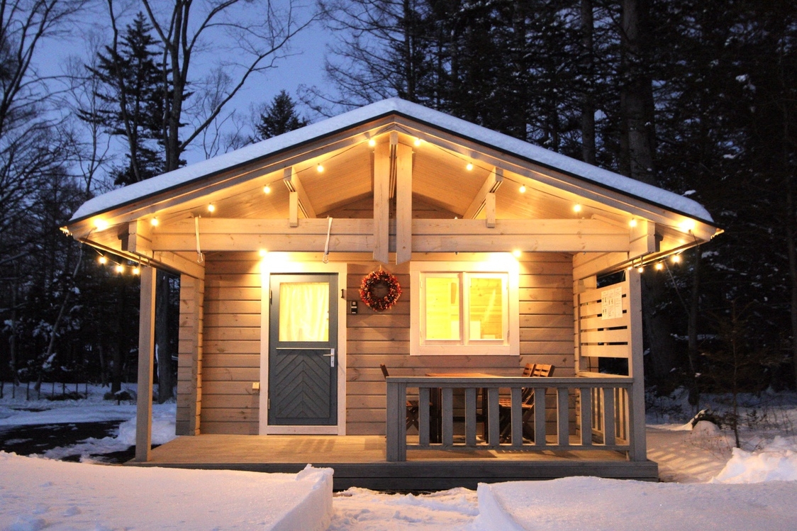 女子旅＆癒し旅に　小さな小屋暮らし『mignon』ミニョン MORIKOYA CABANON北軽井沢