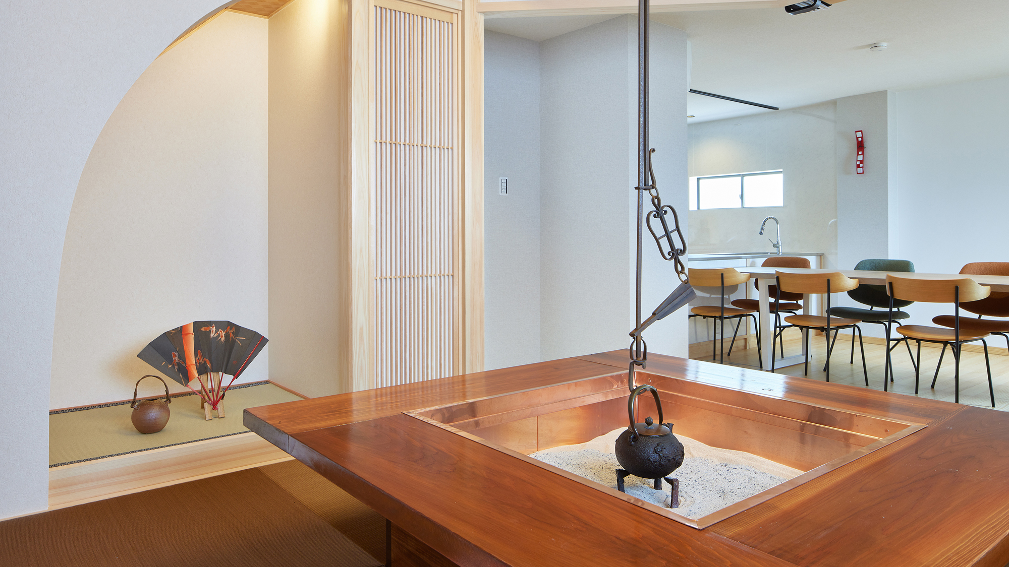 【リビング】落ち着く畳の部屋