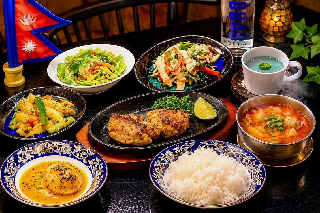 ネパール料理をくつろぎ楽しむプラン（朝は和食）デザイナーズルーム全室ハンモックチェア＆バストイレ付