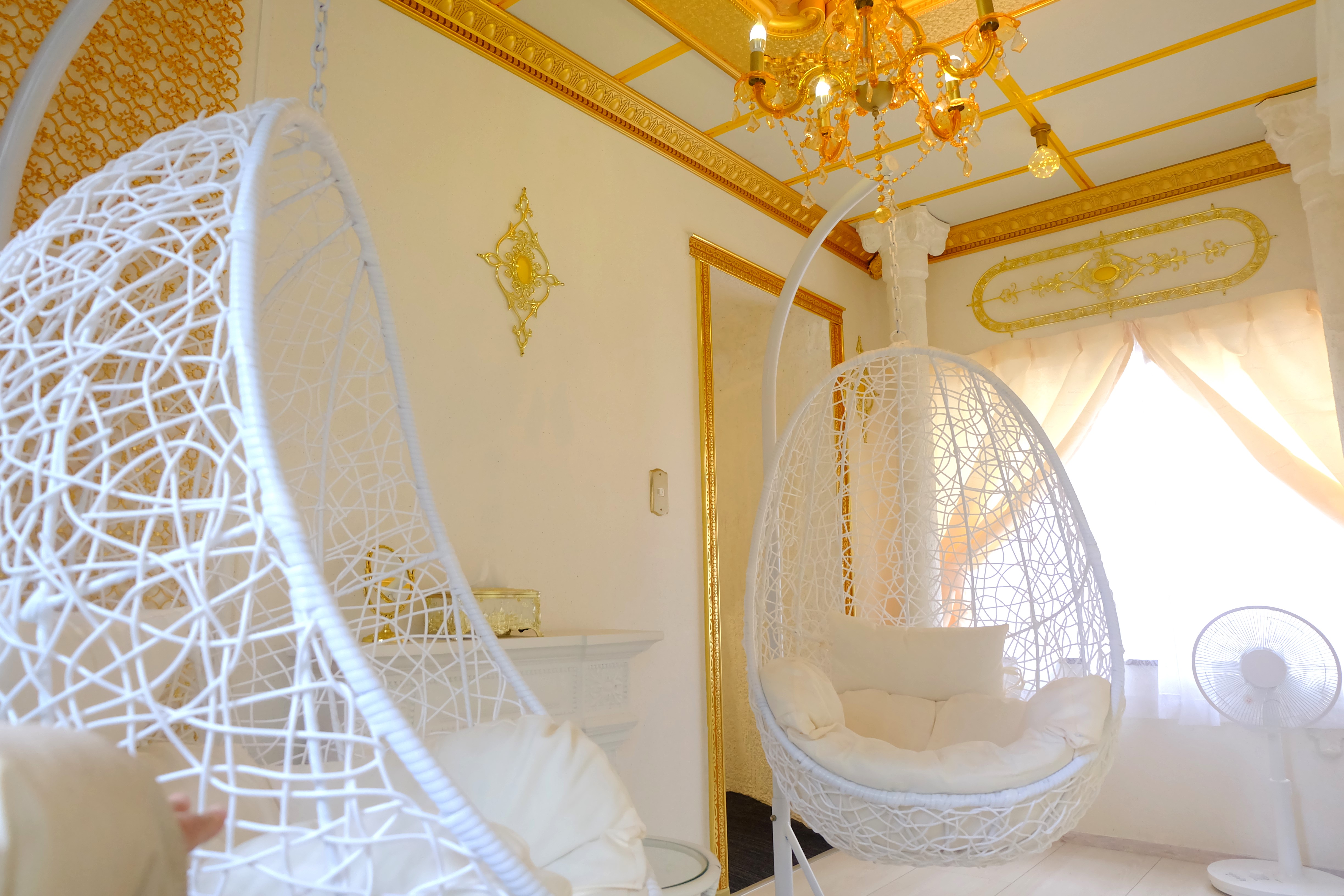 Princessルーム　休憩コーナーハンギングチェア