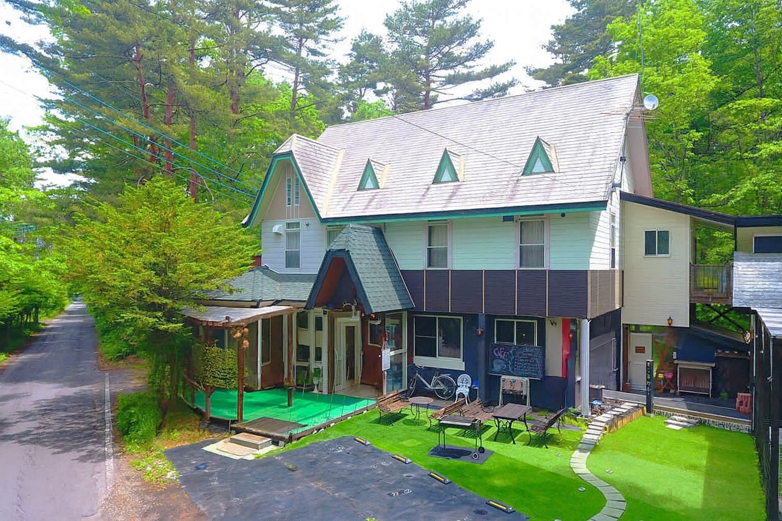 森の中のペンション