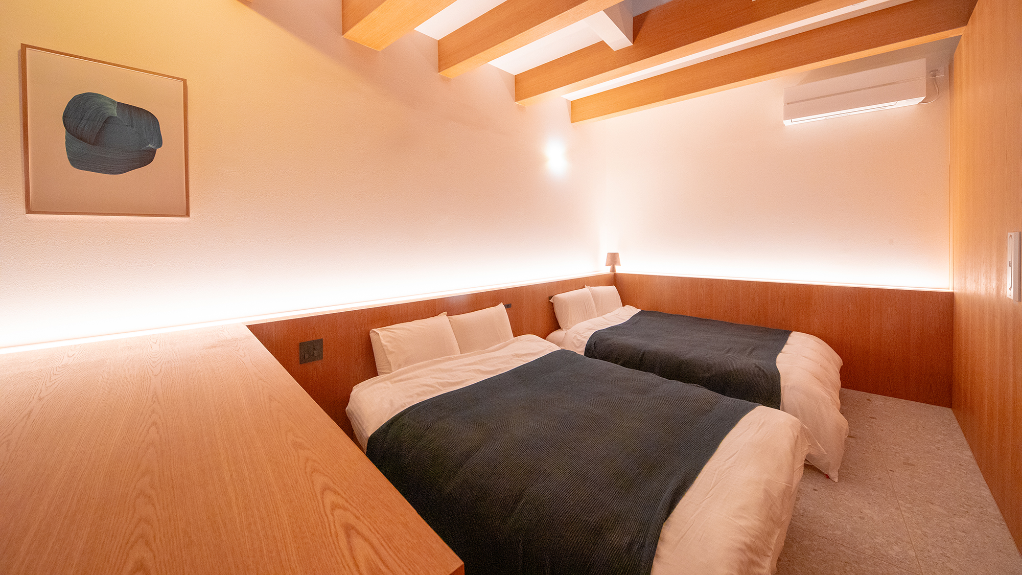 【南】ひっそりと佇む秘密基地。