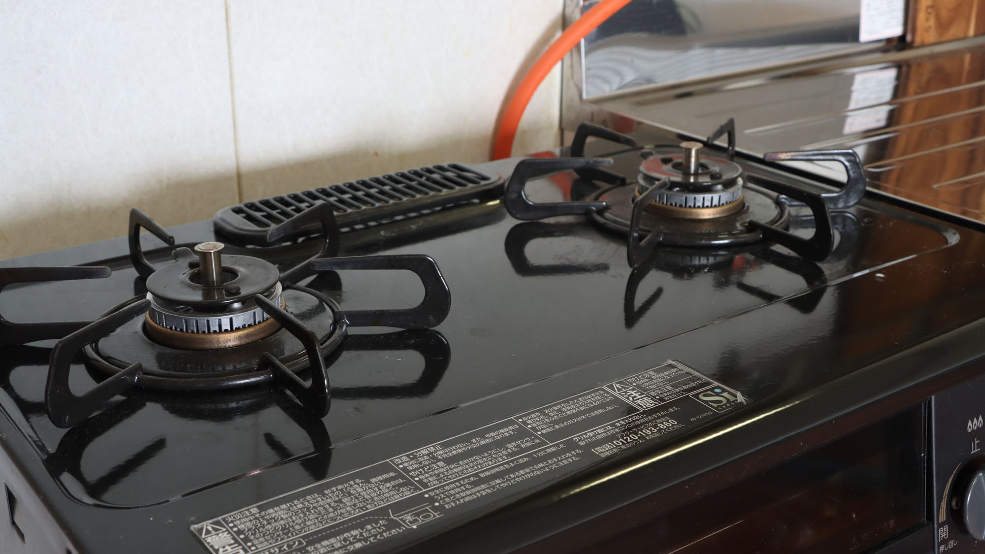 【ワンルーム】キッチンにはガスコンロあり_