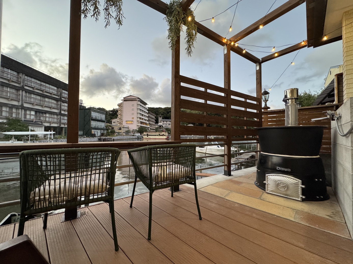 浜名湖を一望！プライベートヴィラで味わう、極上のひととき