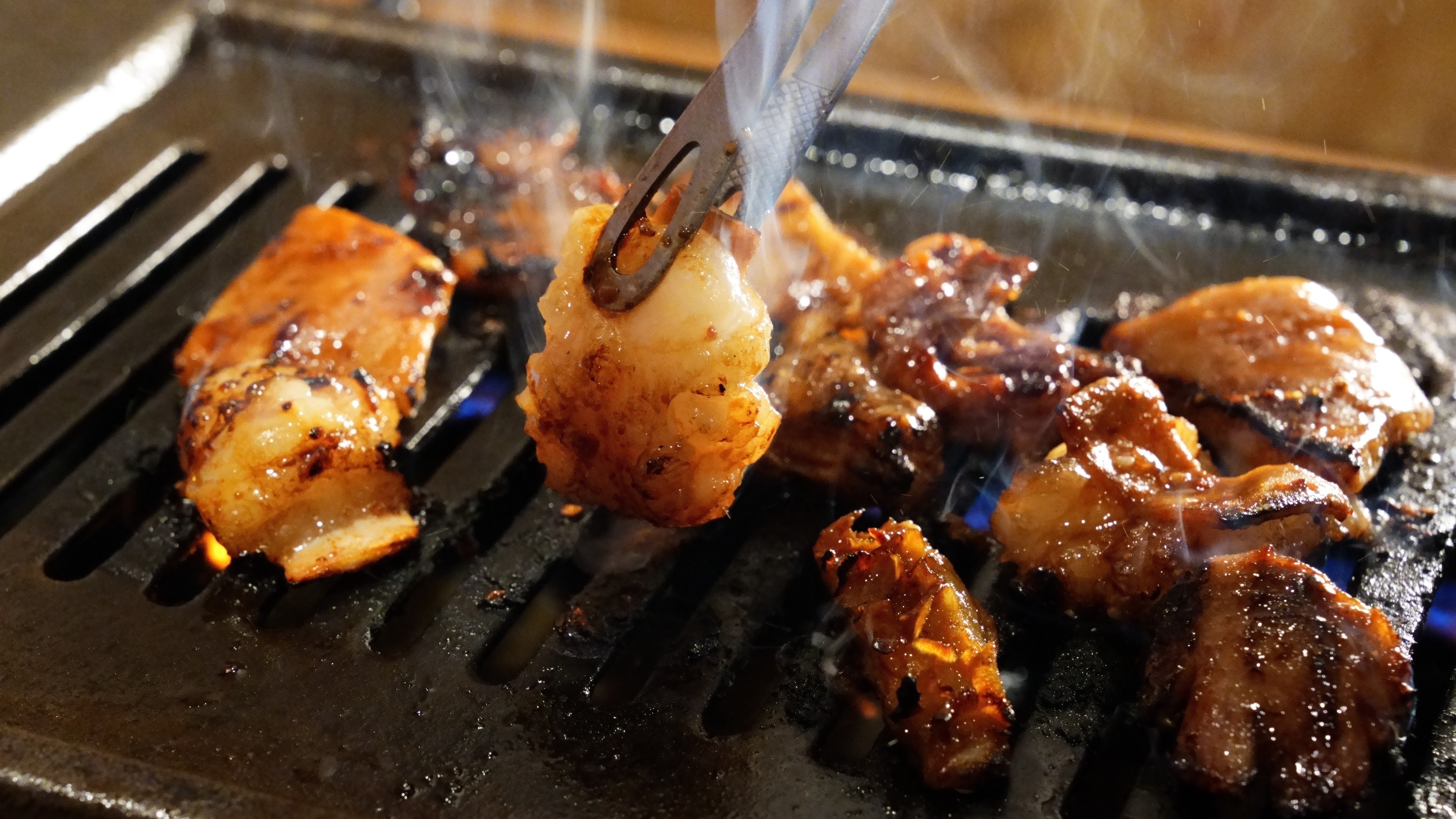 提携飲食店　ホルモン焼肉酒場チャンピオン