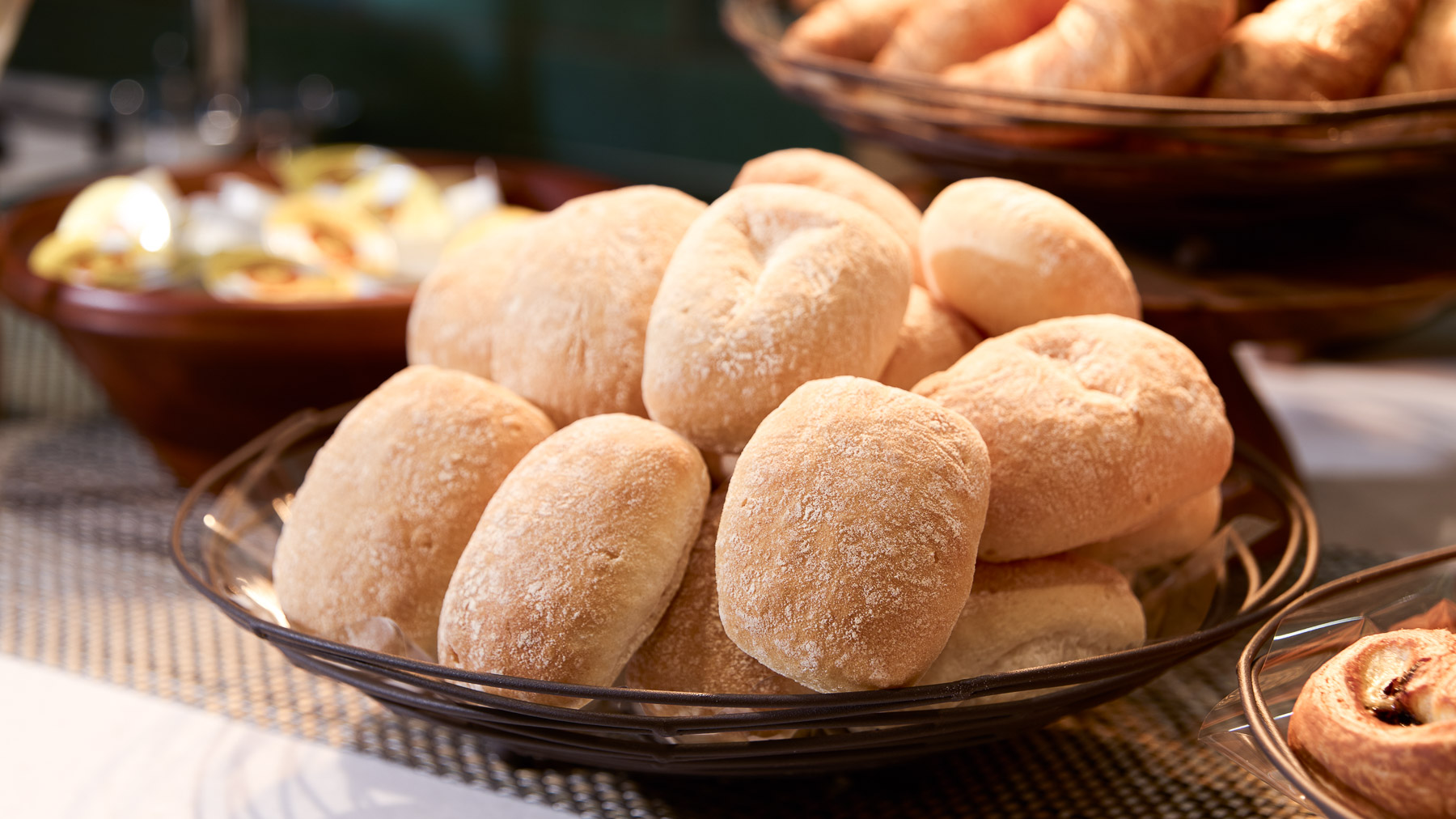 有機素材の無添加パン【BIOロール】