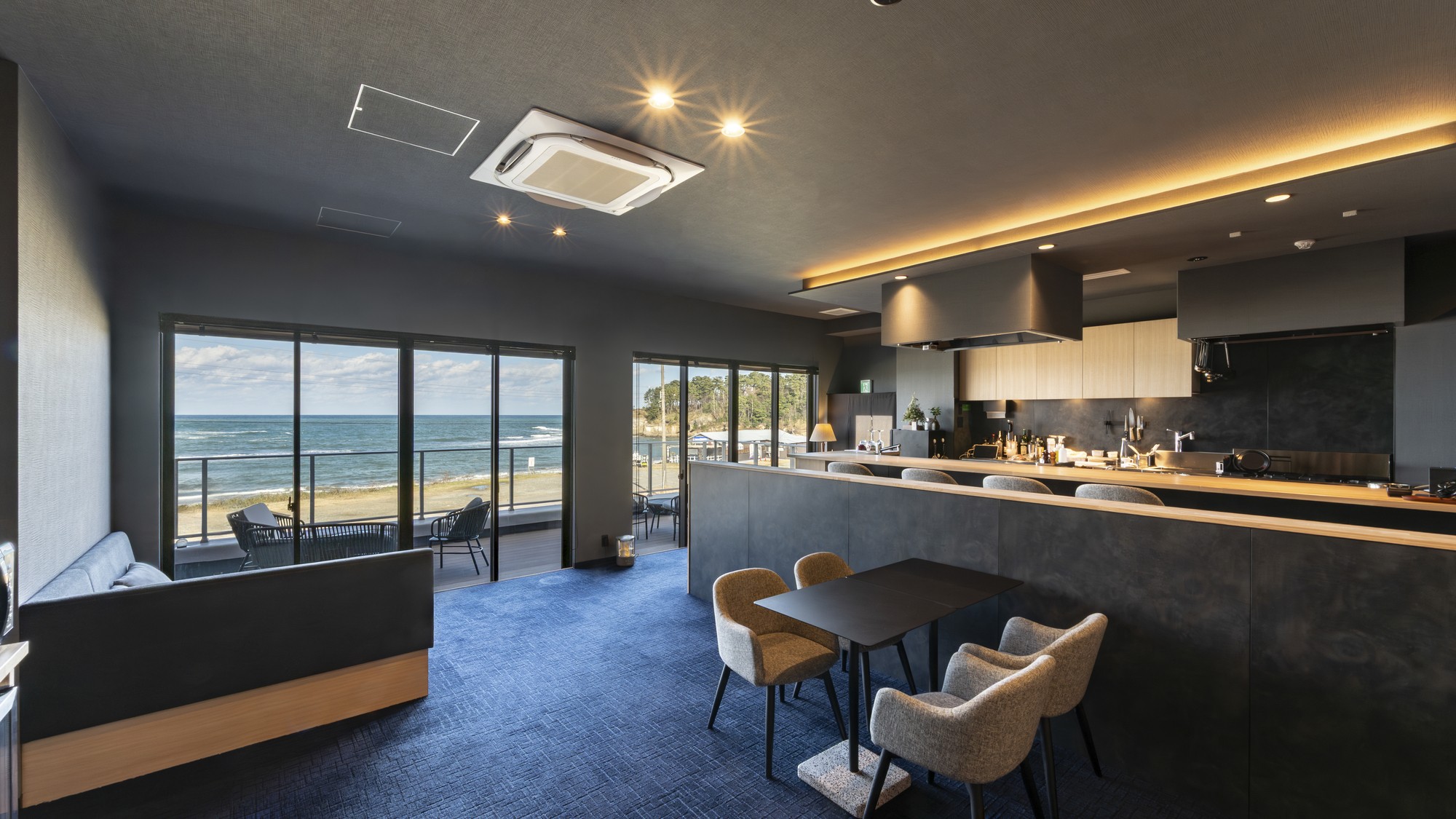 ラウンジ「藍籠処」