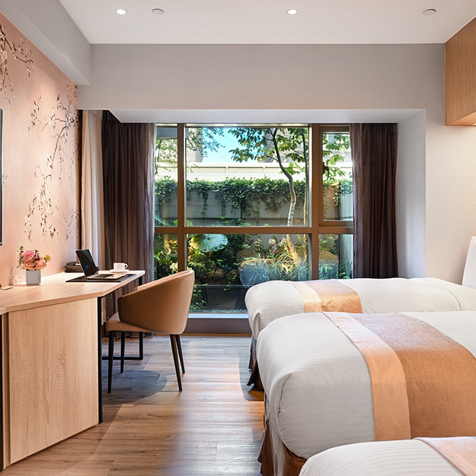 デラックストリプル