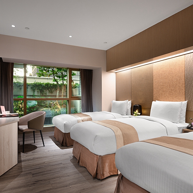 デラックストリプル