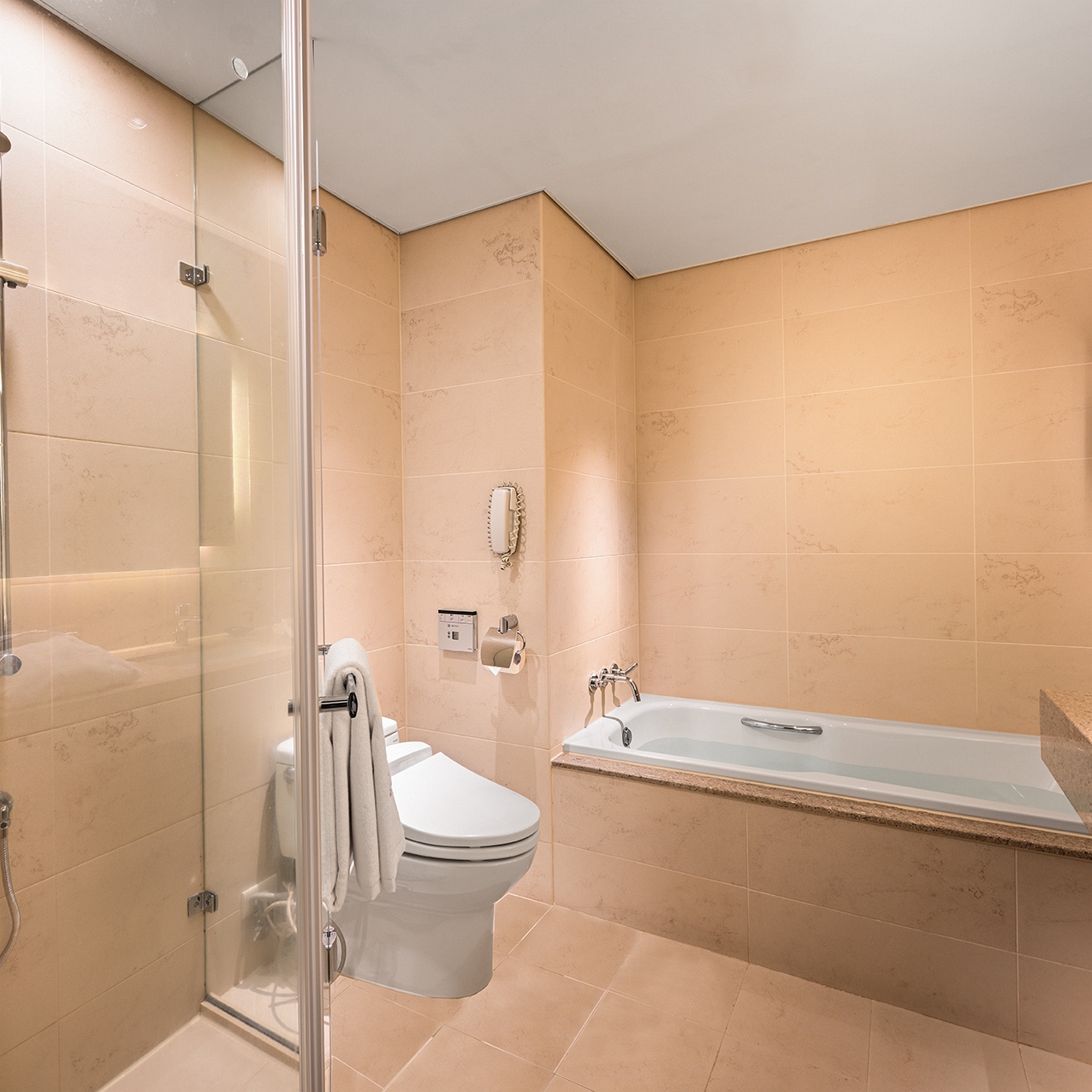 スタンダードクイーン