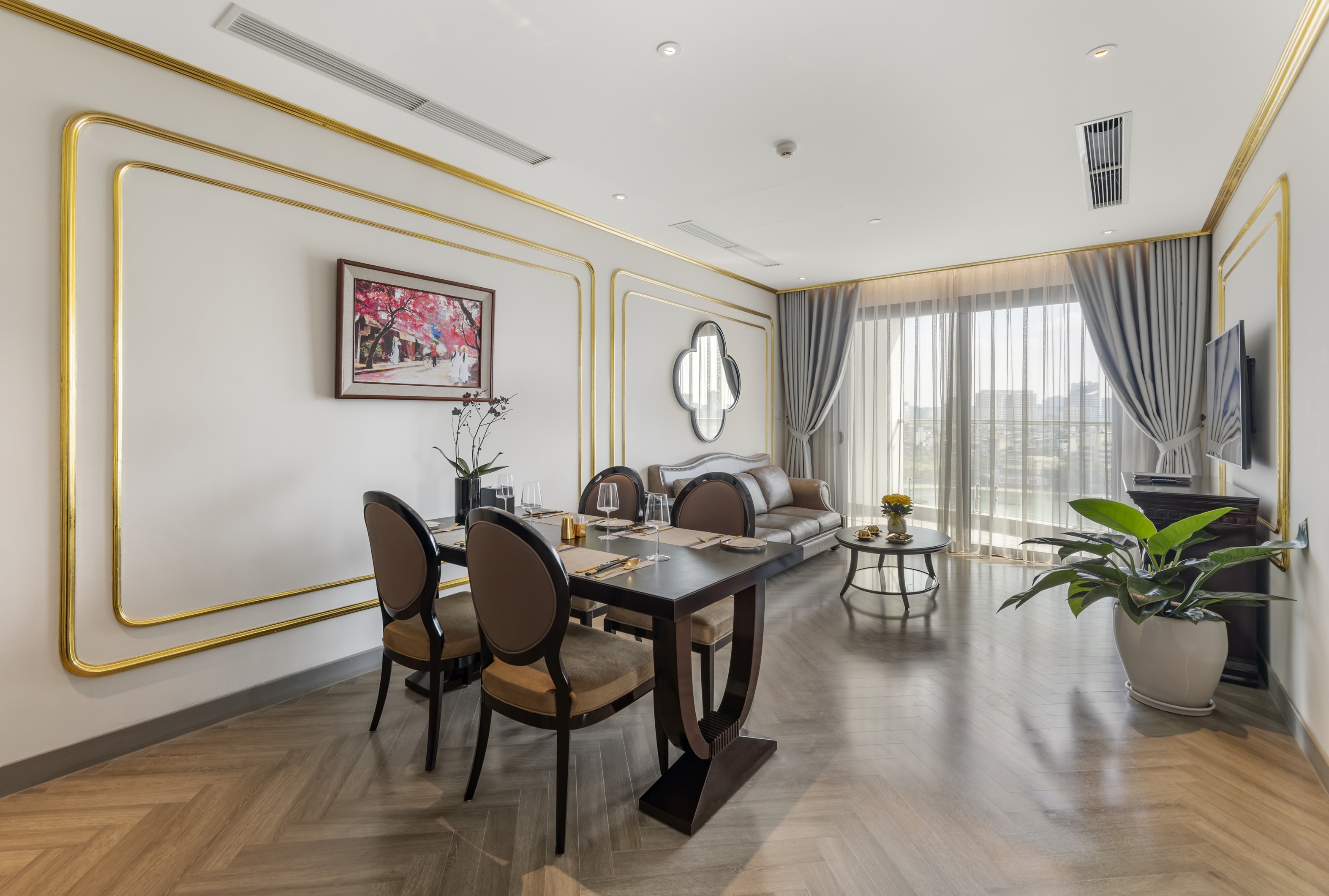 エグゼクティブスイート【朝食付】【レイクビュー】【90平米】