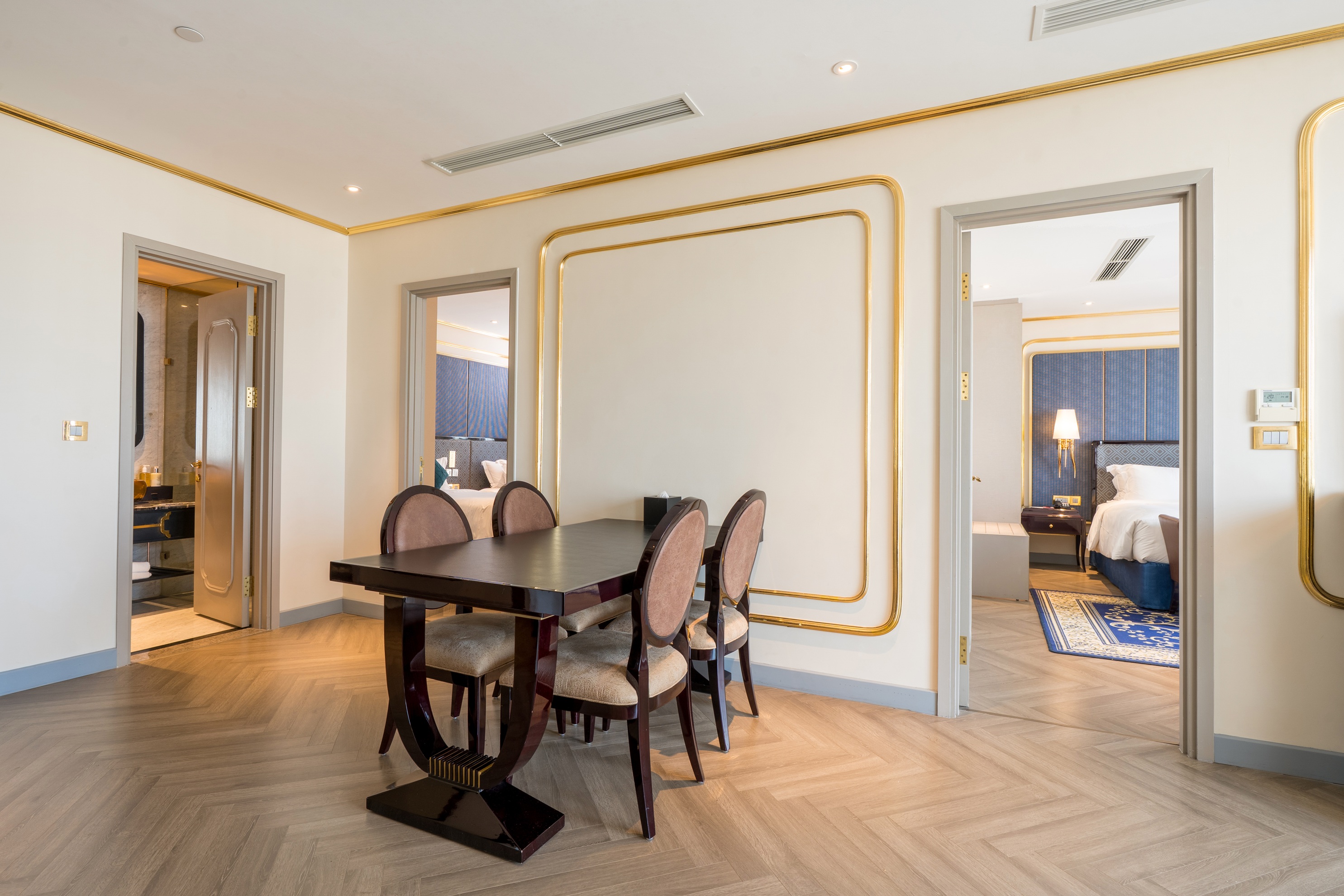 エグゼクティブスイート【朝食付】【レイクビュー】【90平米】