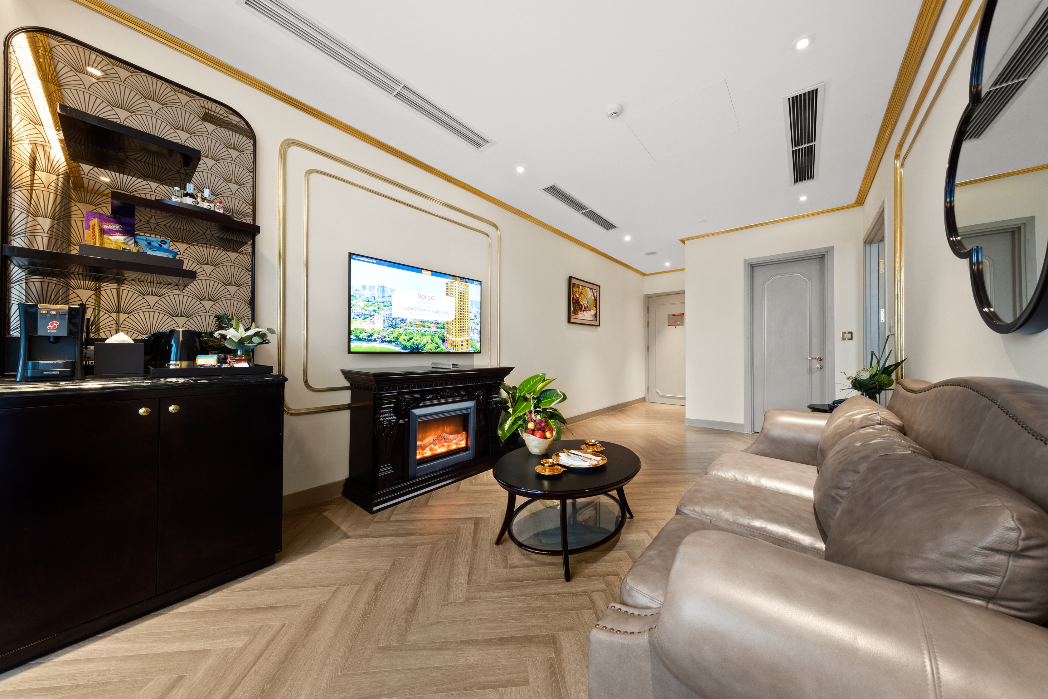 ゴールデンスイート【レイクビュー】【78平米】