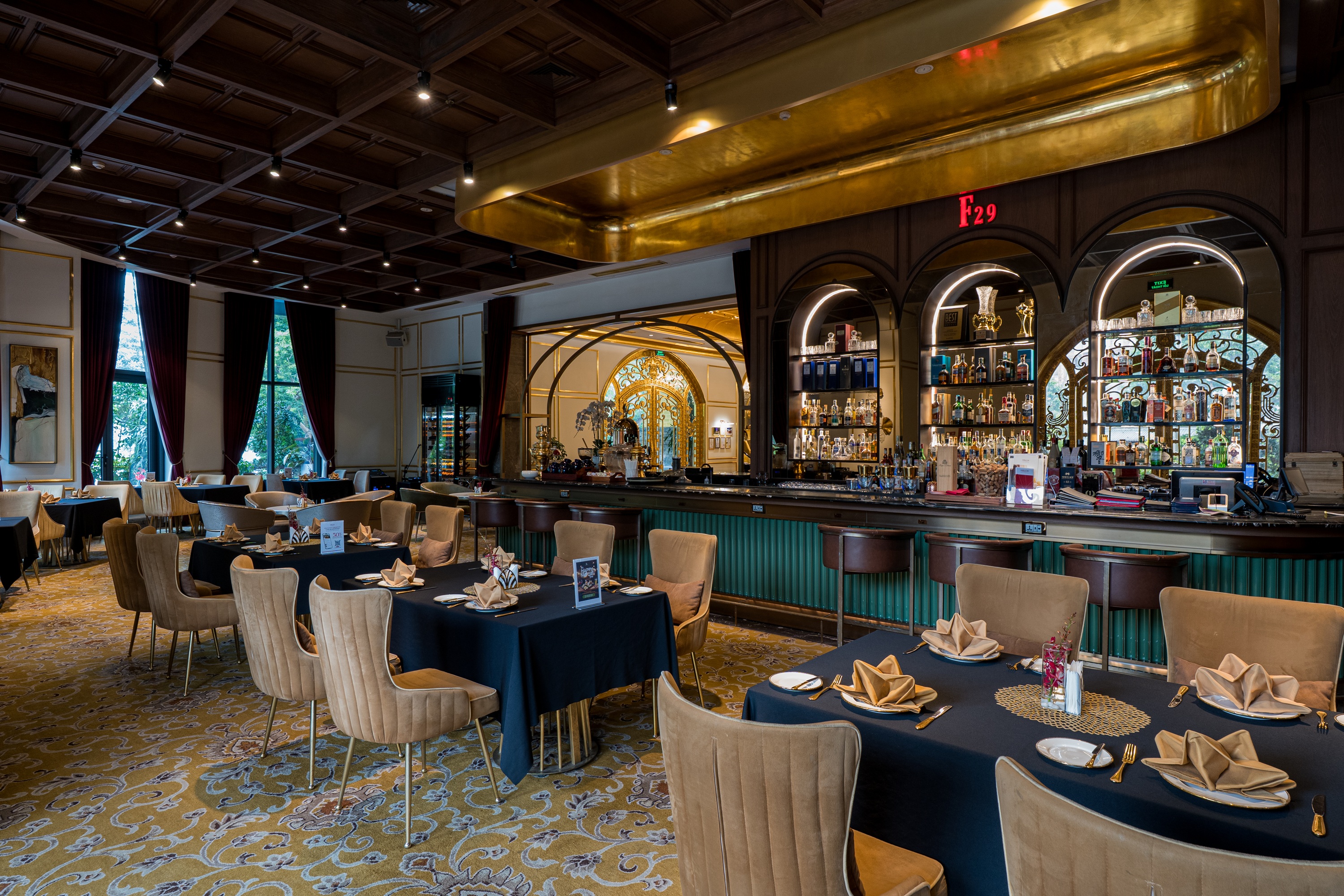 F29 GOLDEN BEEFレストラン（西洋料理）