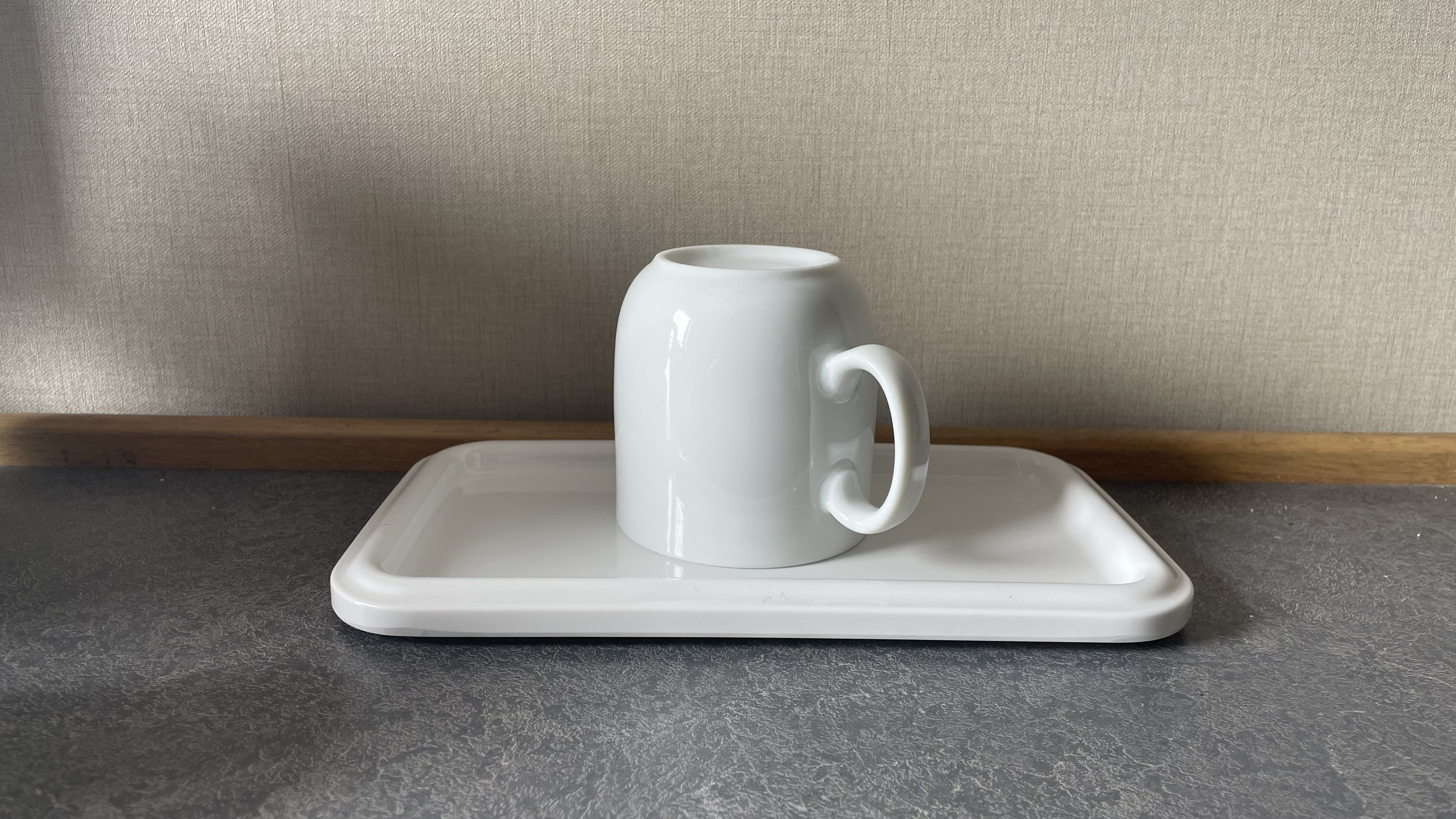 客室備品：カップ