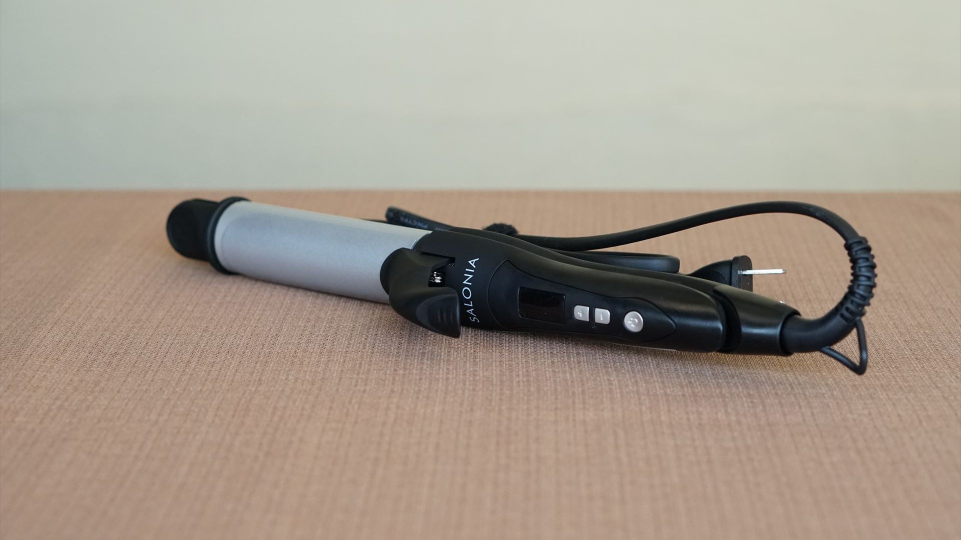 貸出品：ヘアアイロン（数に限りがございます）