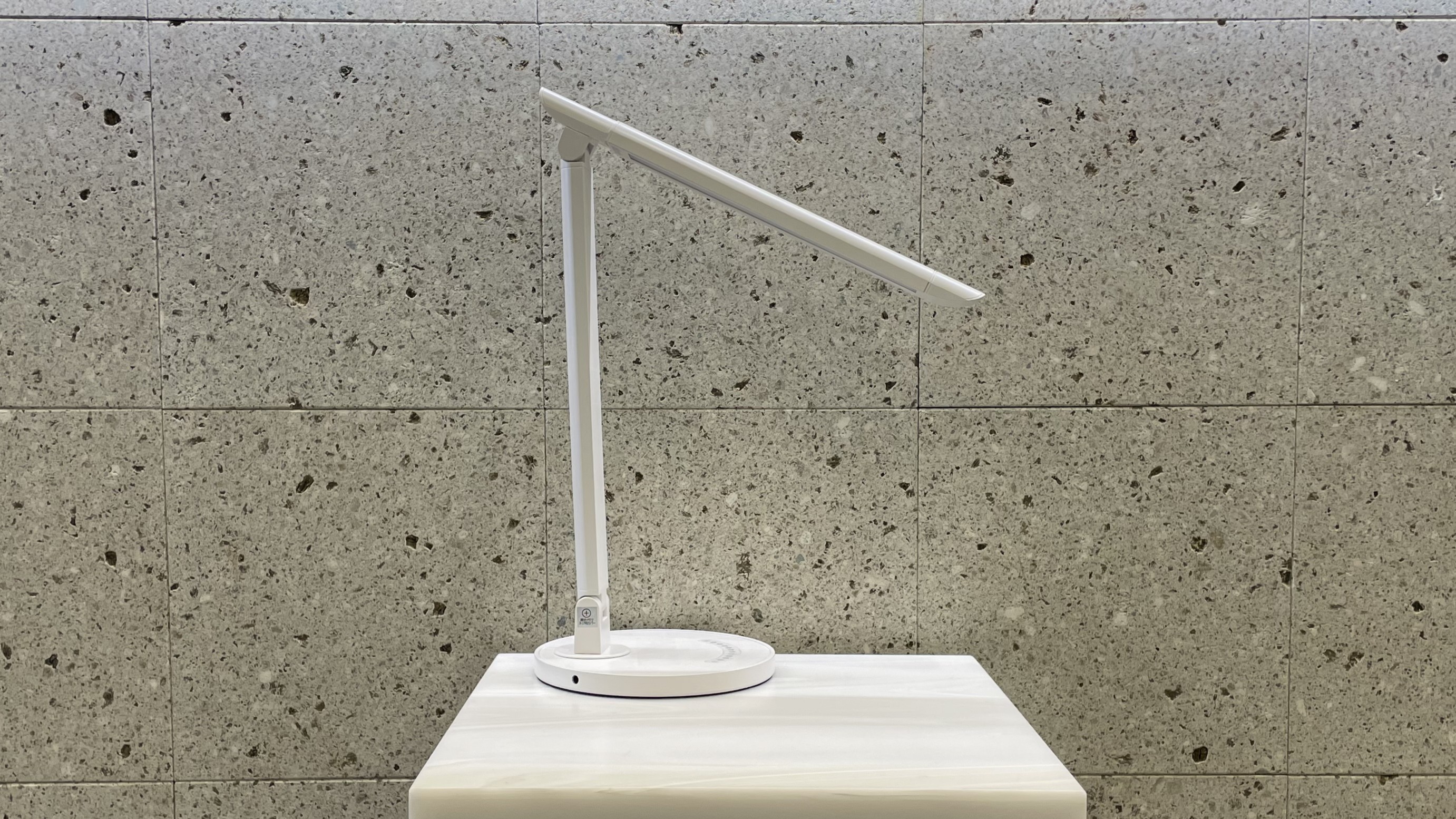 貸出品：電気スタンド（数に限りがございます）