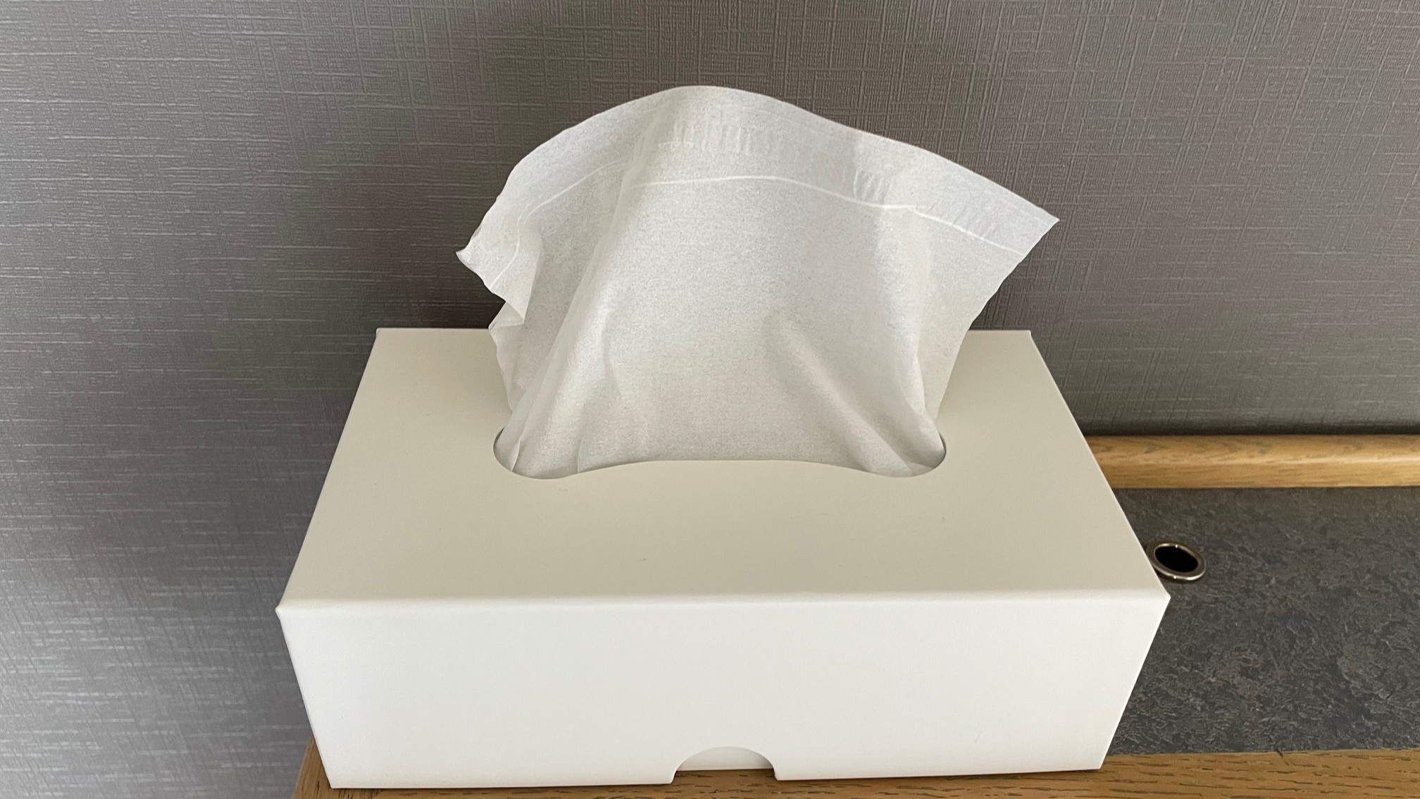 客室備品：ティッシュペーパー