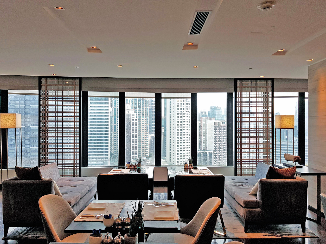 クラブラウンジ