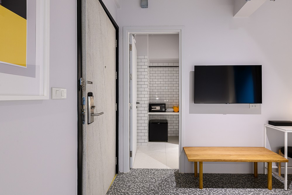 リバーフロント 2ベッドルーム