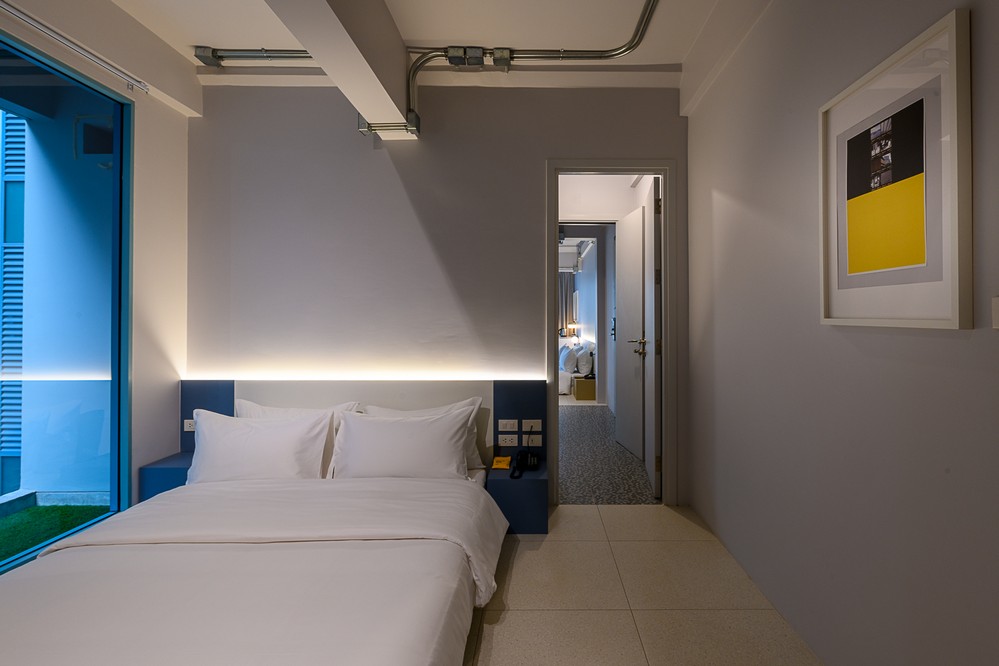 リバーフロント 2ベッドルーム