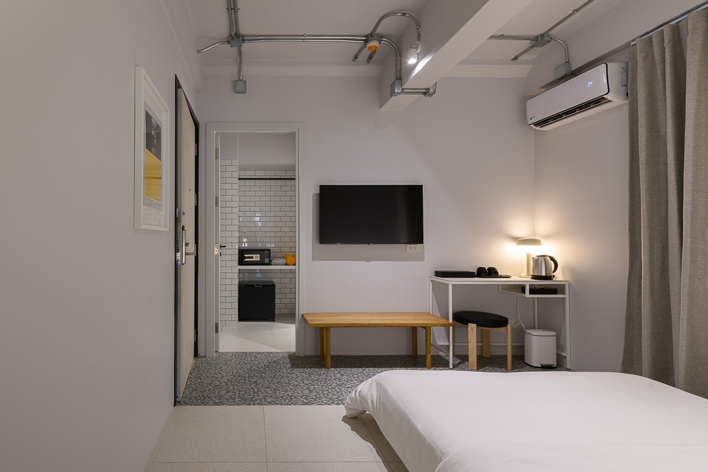 リバーフロント 2ベッドルーム