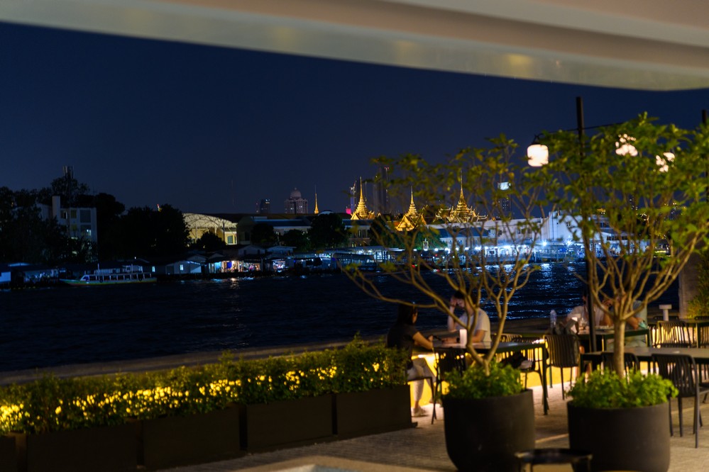 ホテルのリバービュー