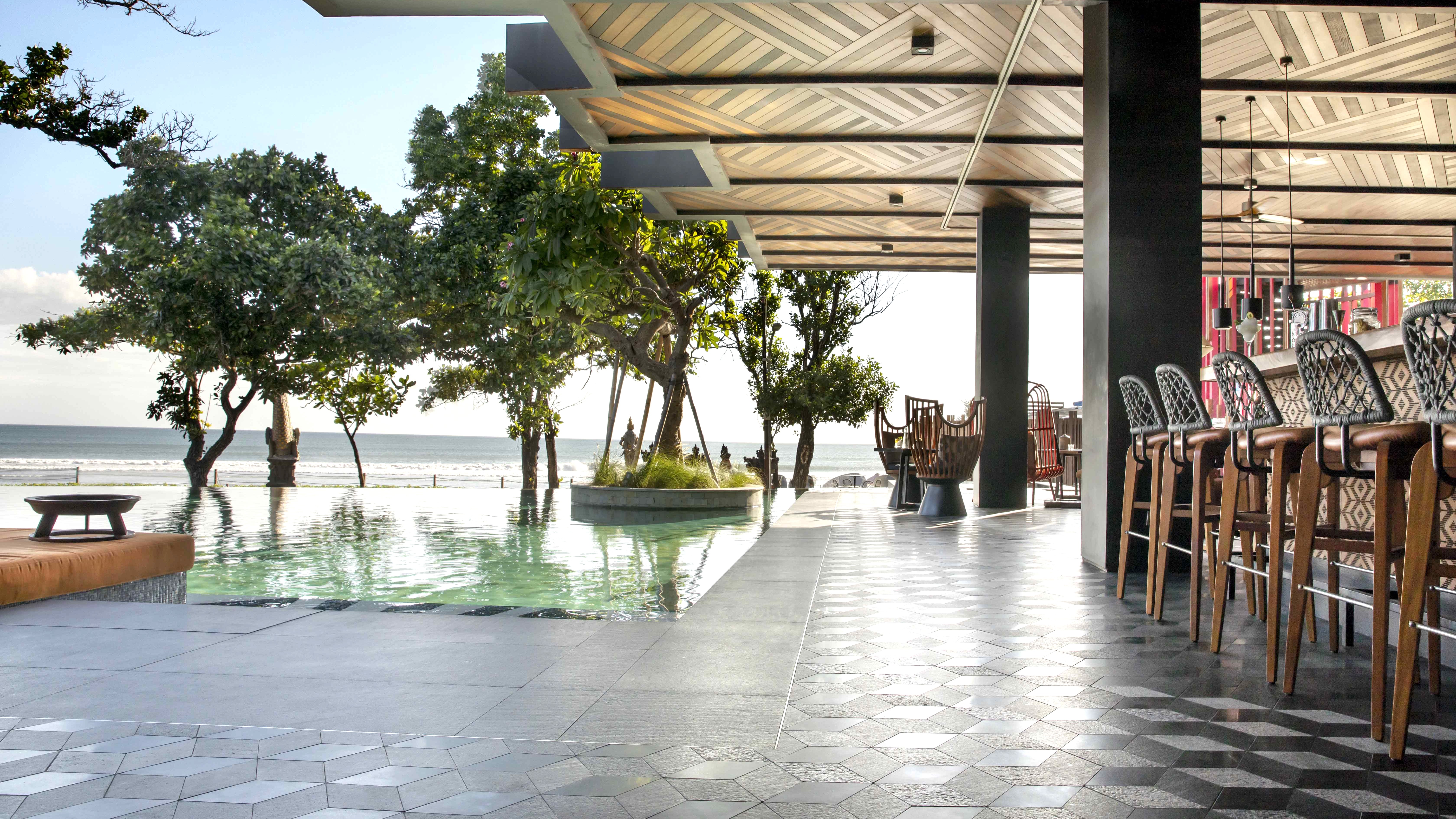 「Sugarsand」ビーチサイドバー＆レストラン