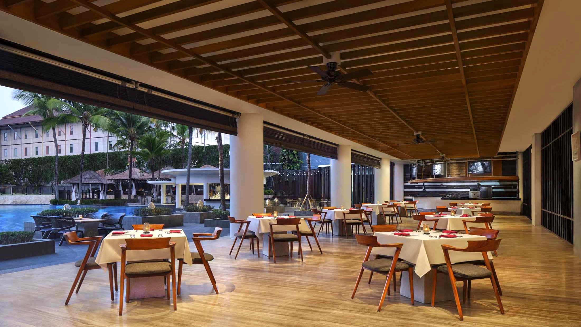 「Big Fish Grill」レストラン