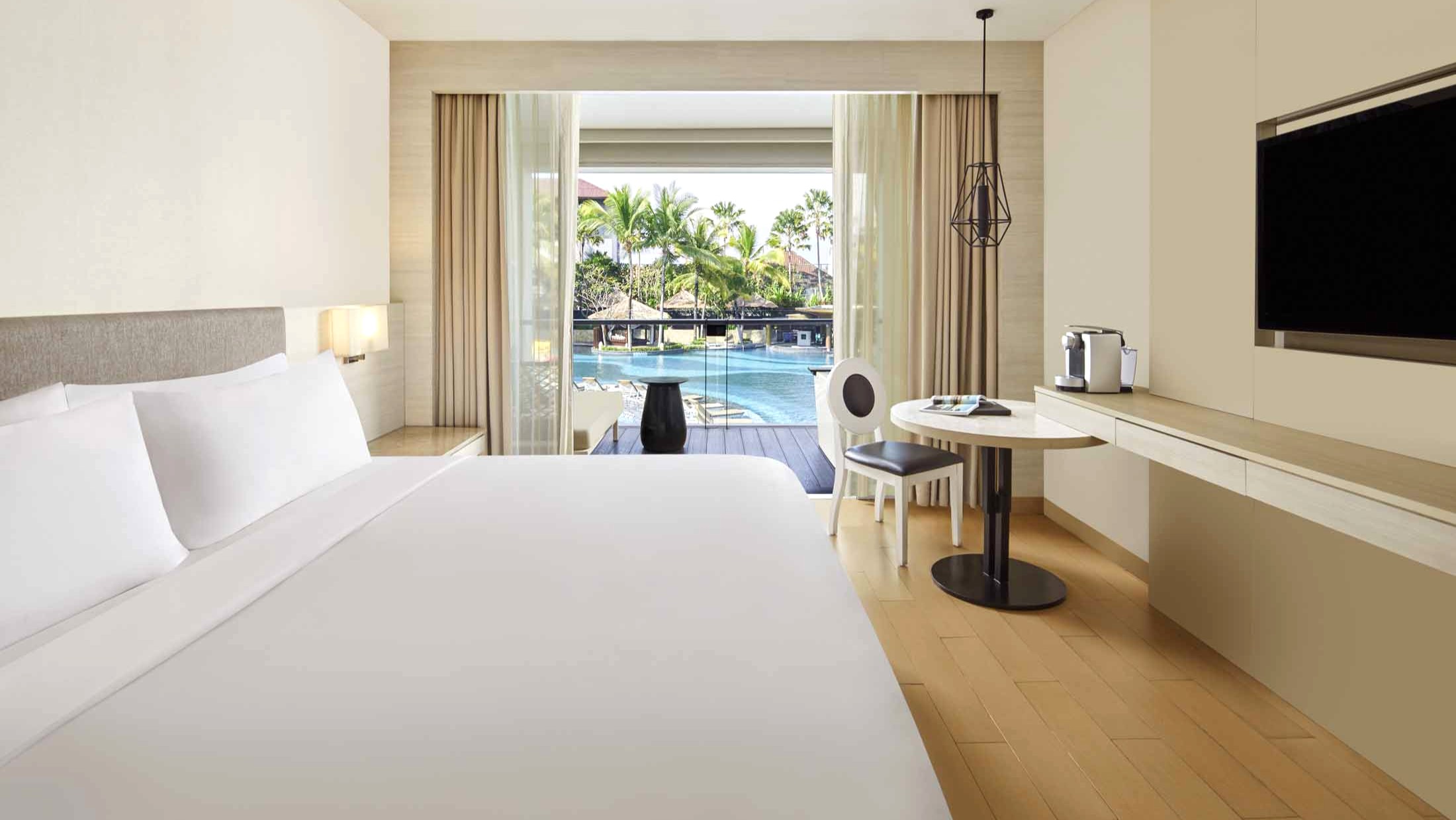 デラックスプールビュー【32平米】－例