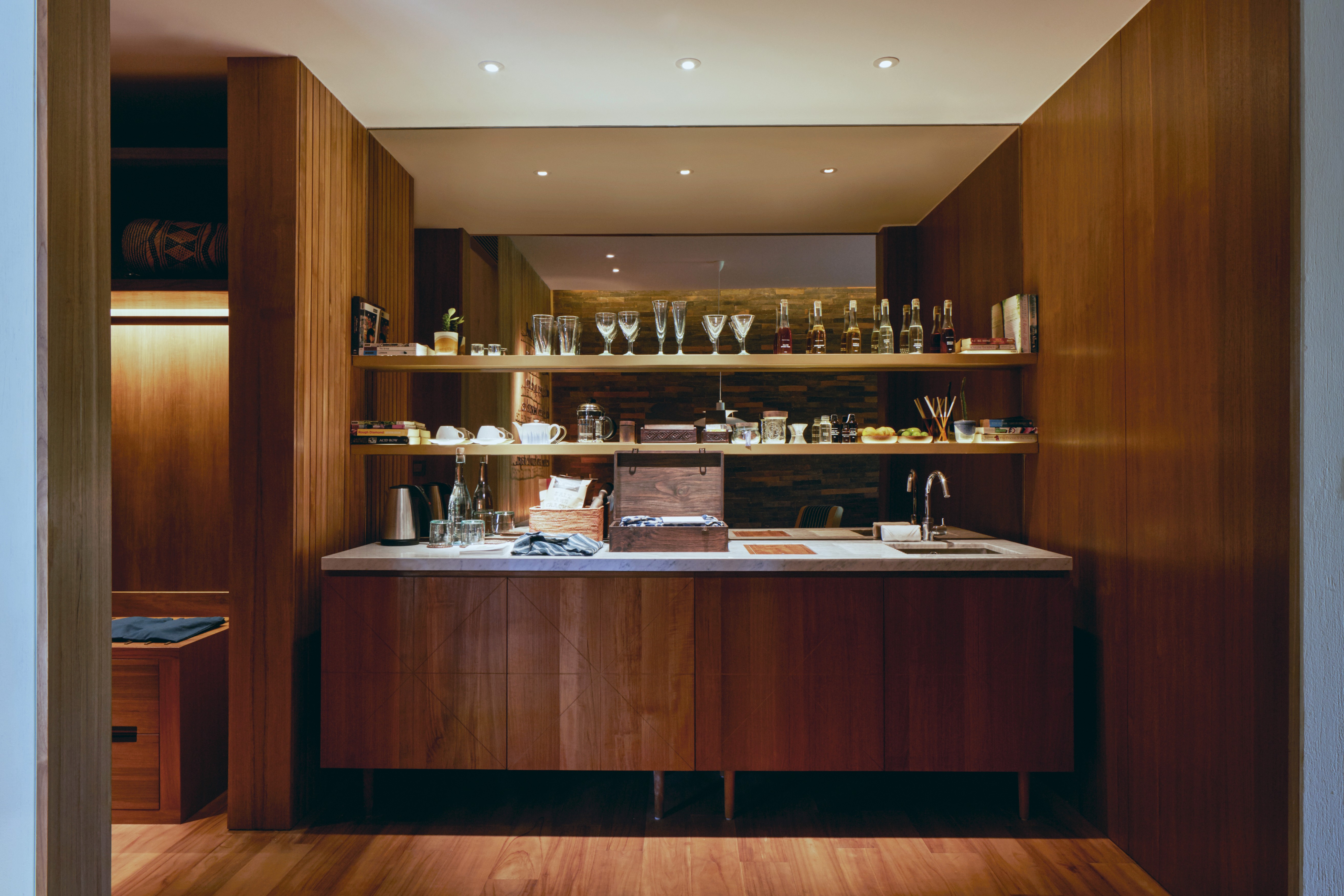 プールスイート【140平米】ー例