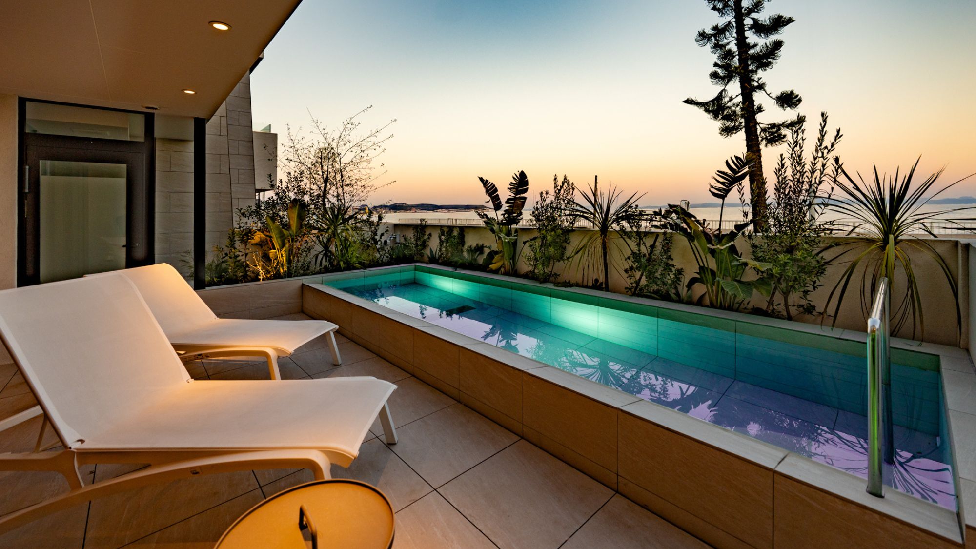 【1A】テラスプール