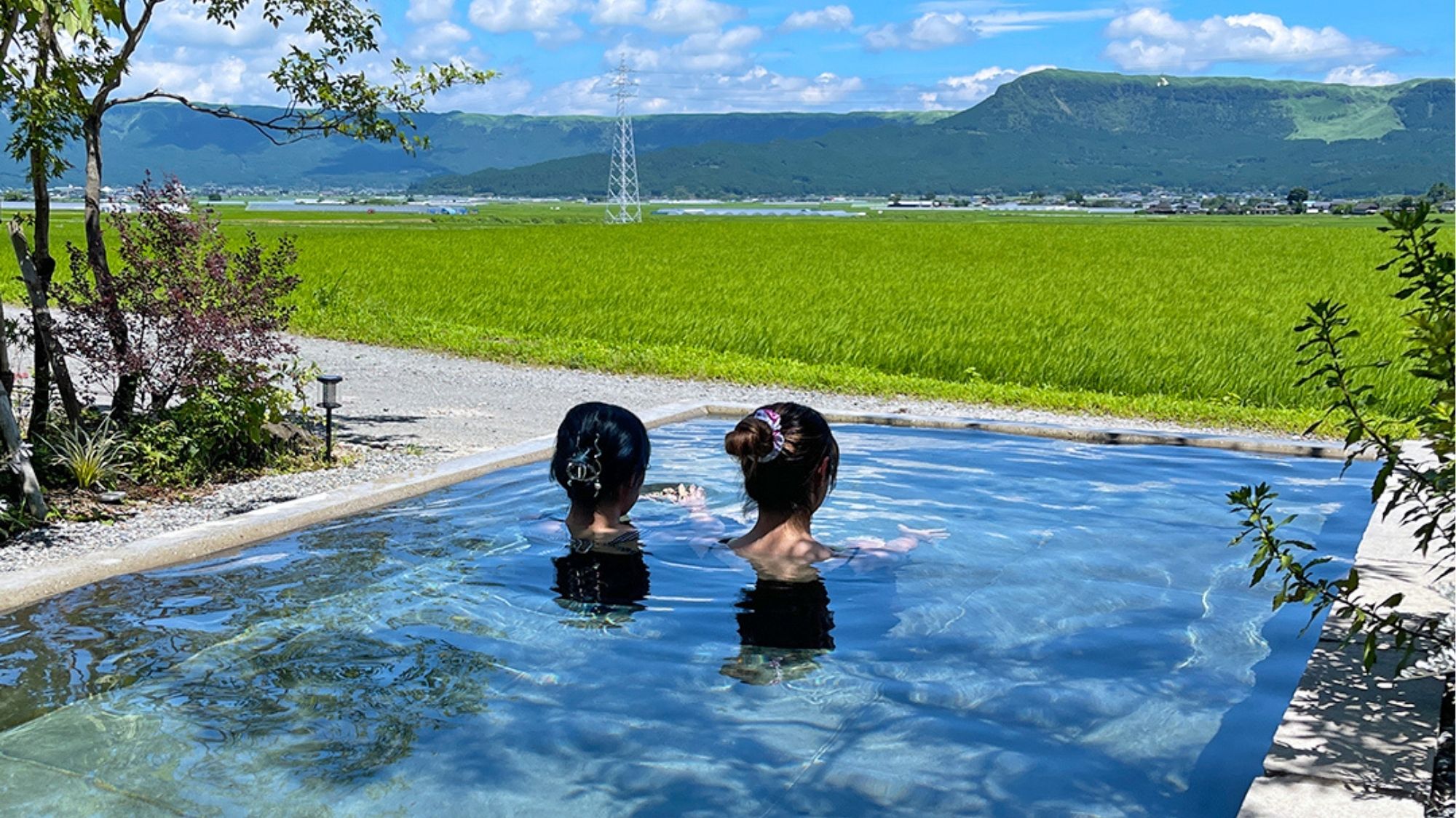 大観峰を一望できる湧水かけ流しプライベートプール