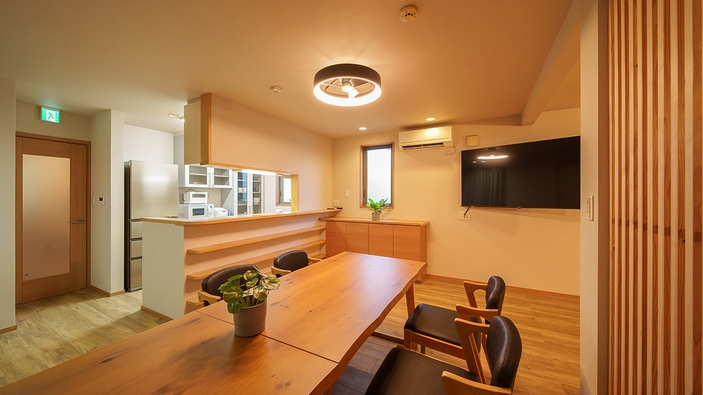 【１泊素泊まり】サウナ付きの一軒家で暮らすように滞在｜寝室5部屋