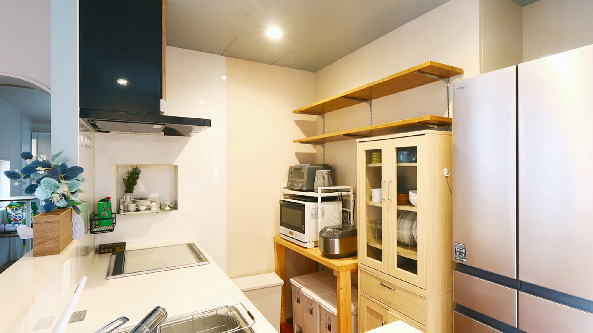 【大城邸】 広々カウンターキッチン