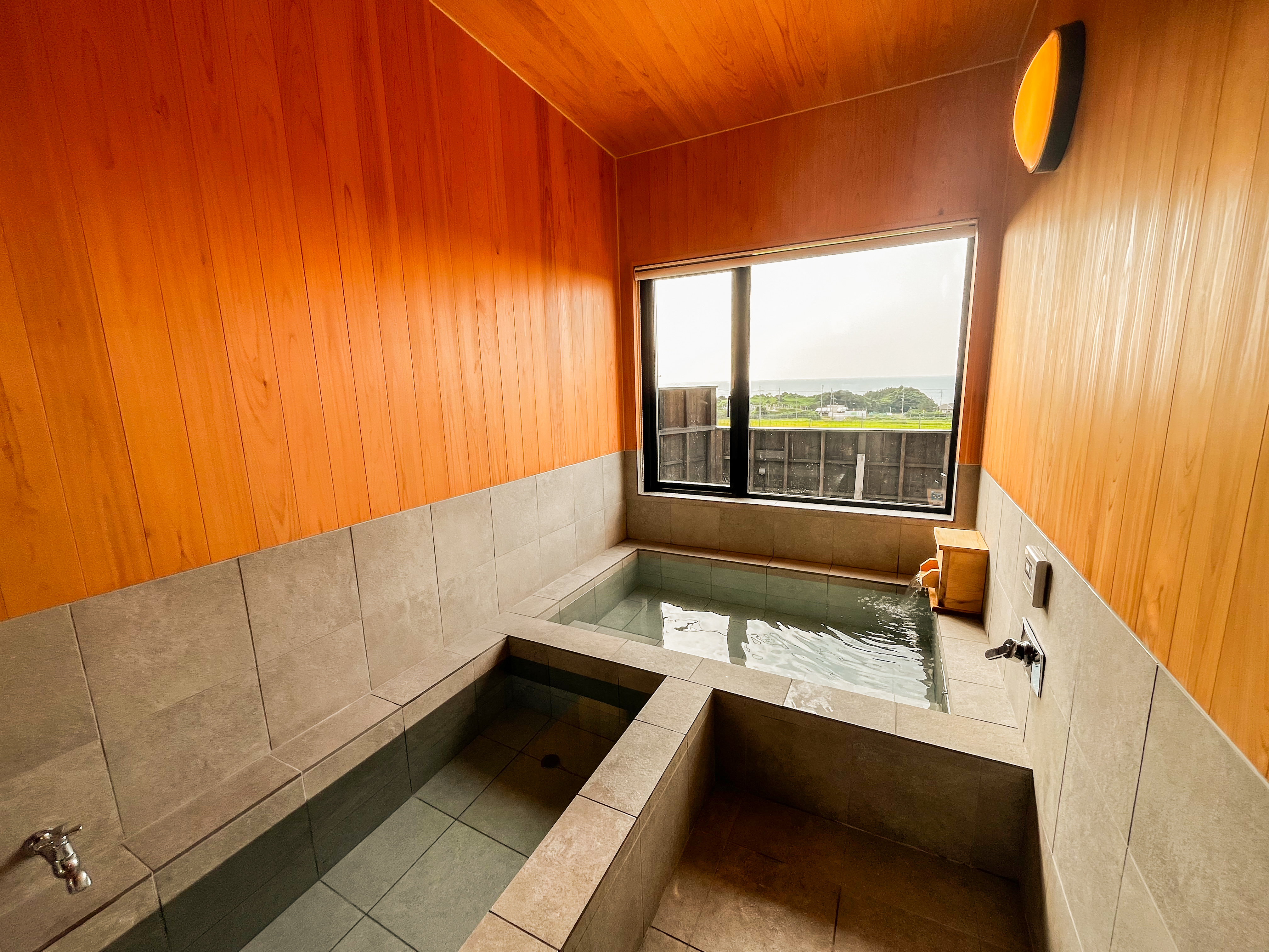 天然温泉 水風呂