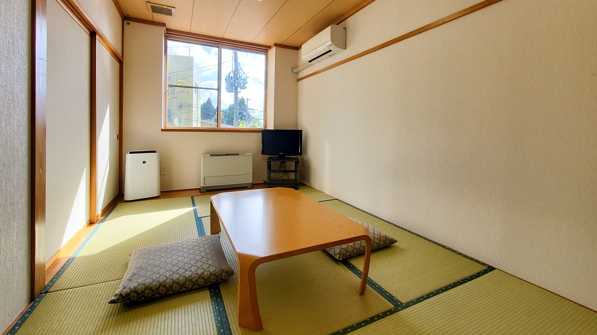 #和室6畳　旅の疲れを癒やす趣あるお部屋